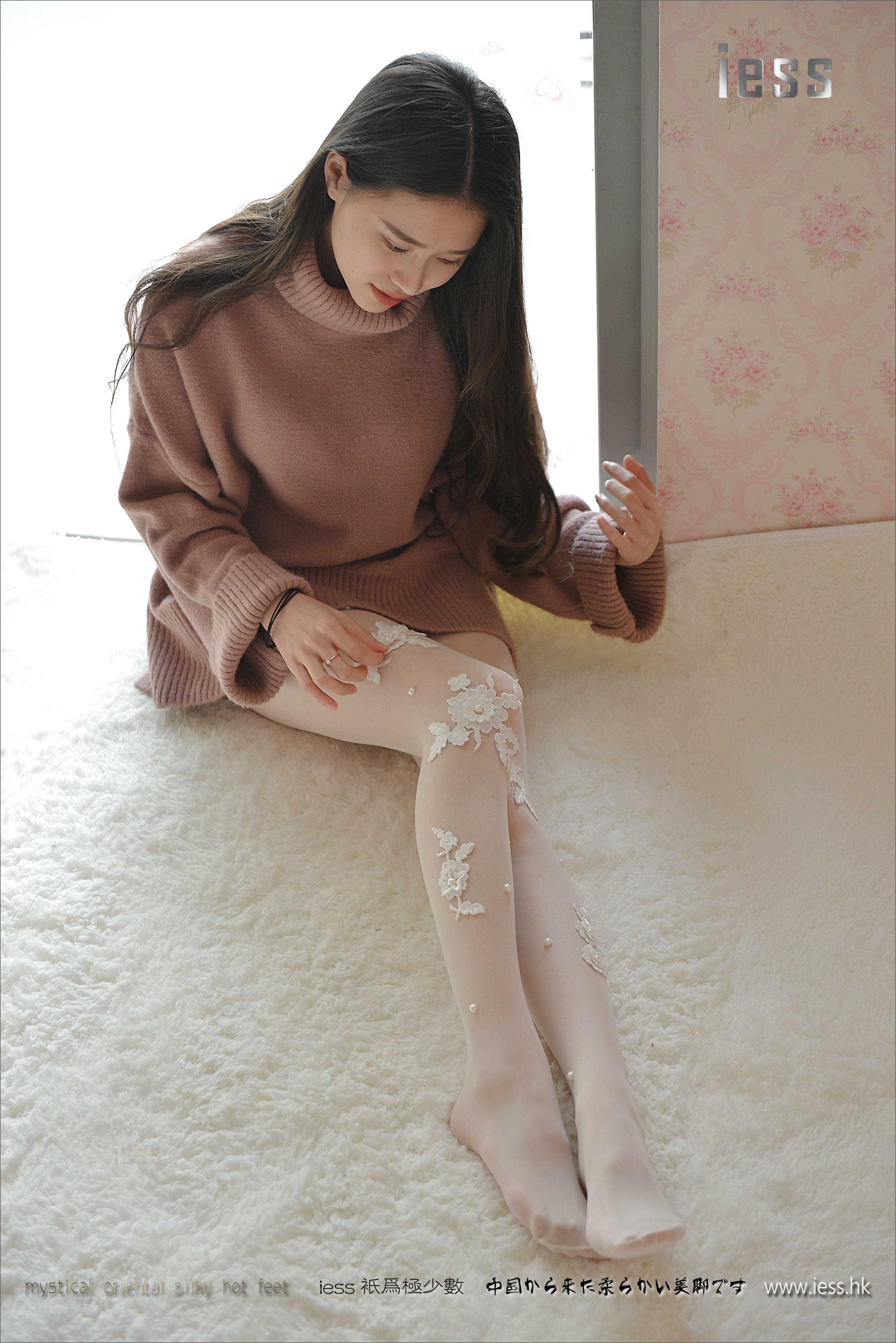 China Beauty Legs and feet 186