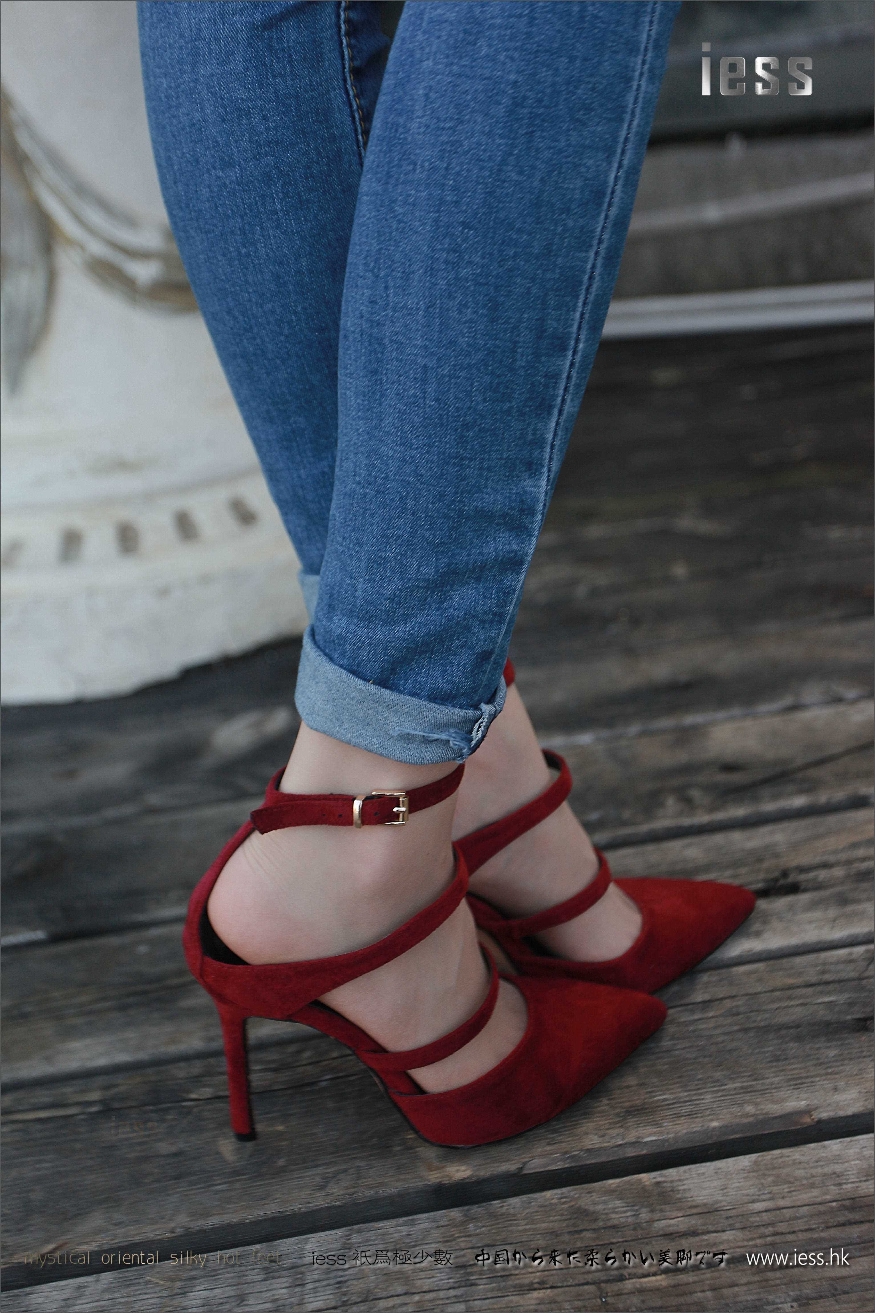 China Beauty Legs and feet 204