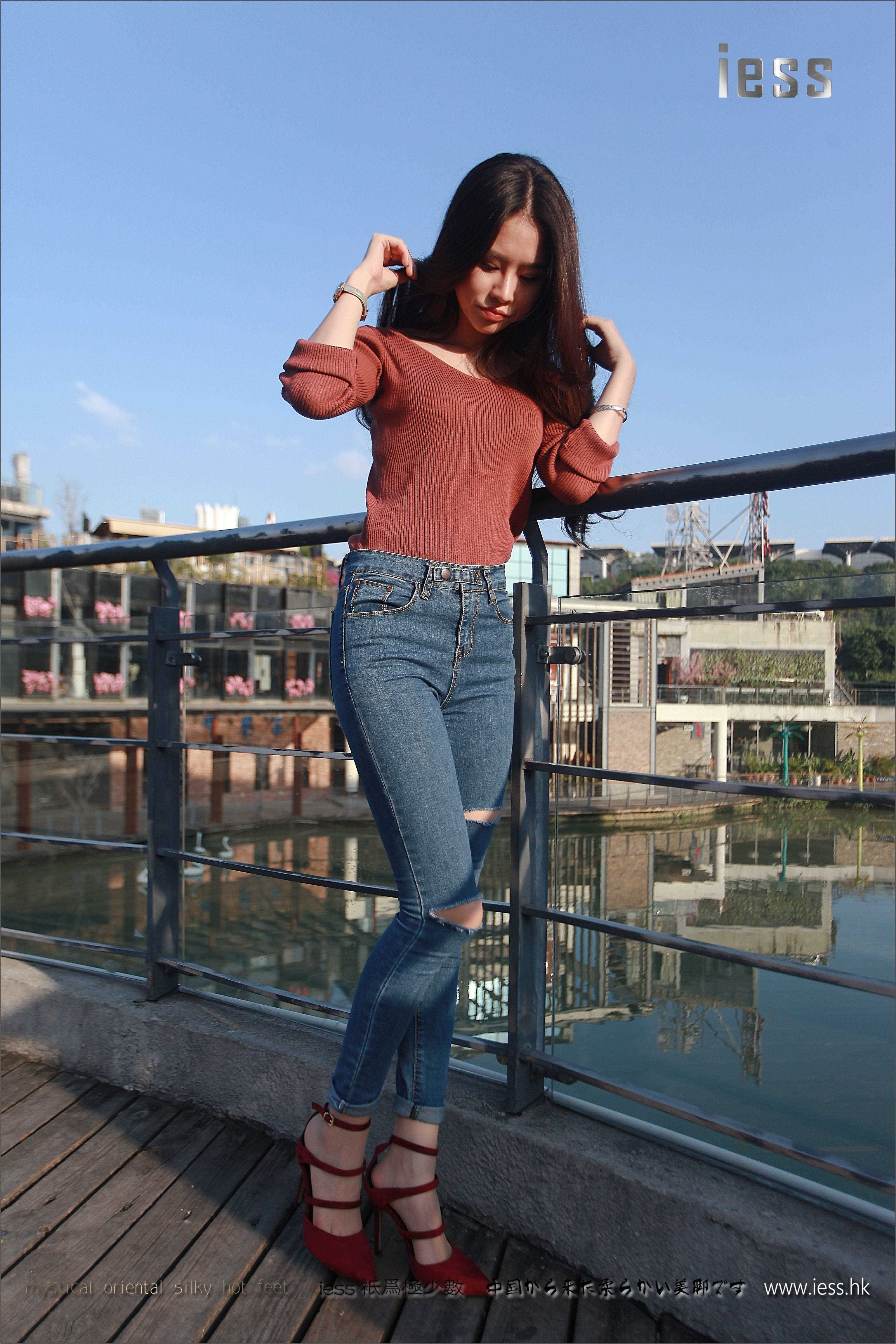 China Beauty Legs and feet 204