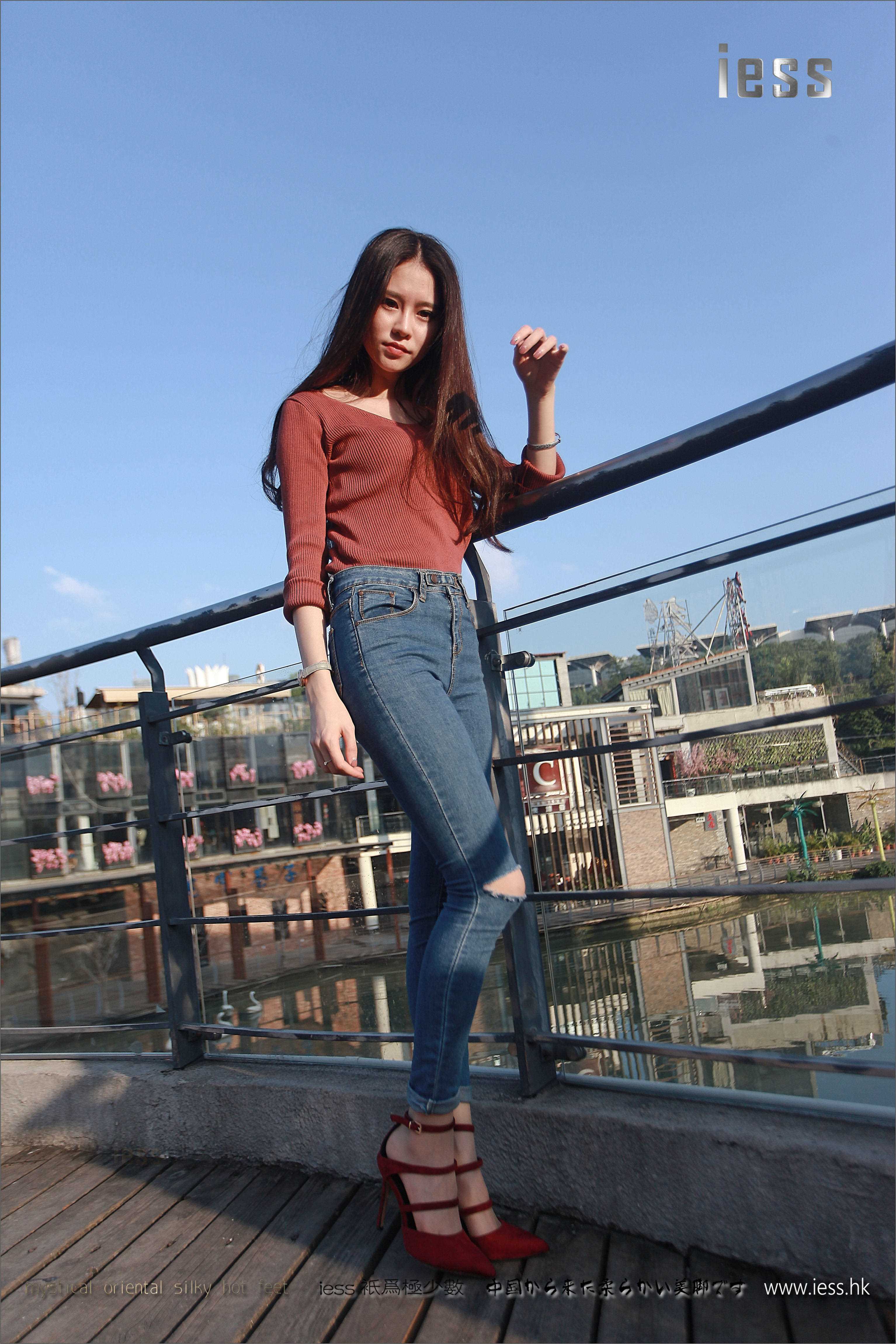 China Beauty Legs and feet 204