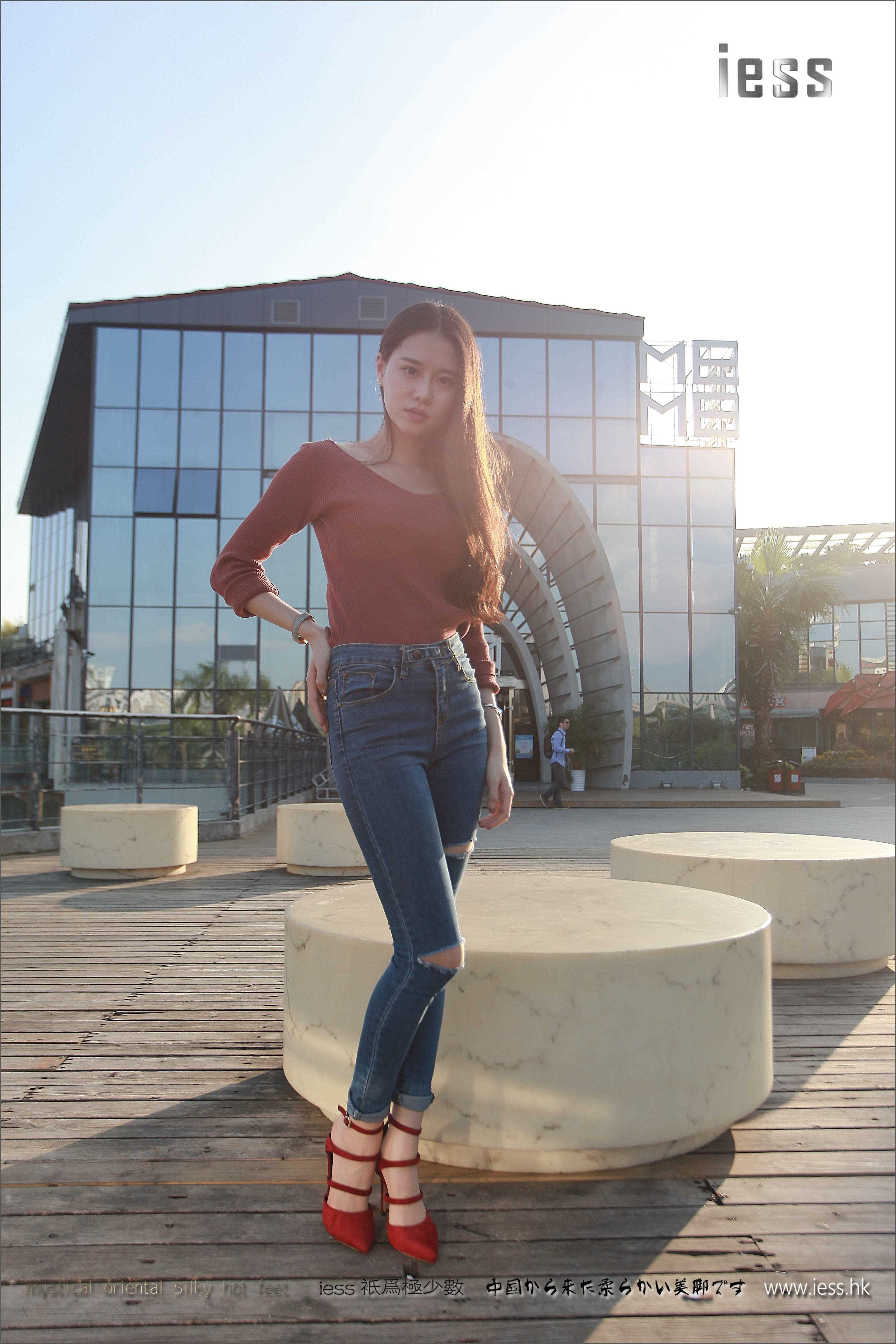 China Beauty Legs and feet 204