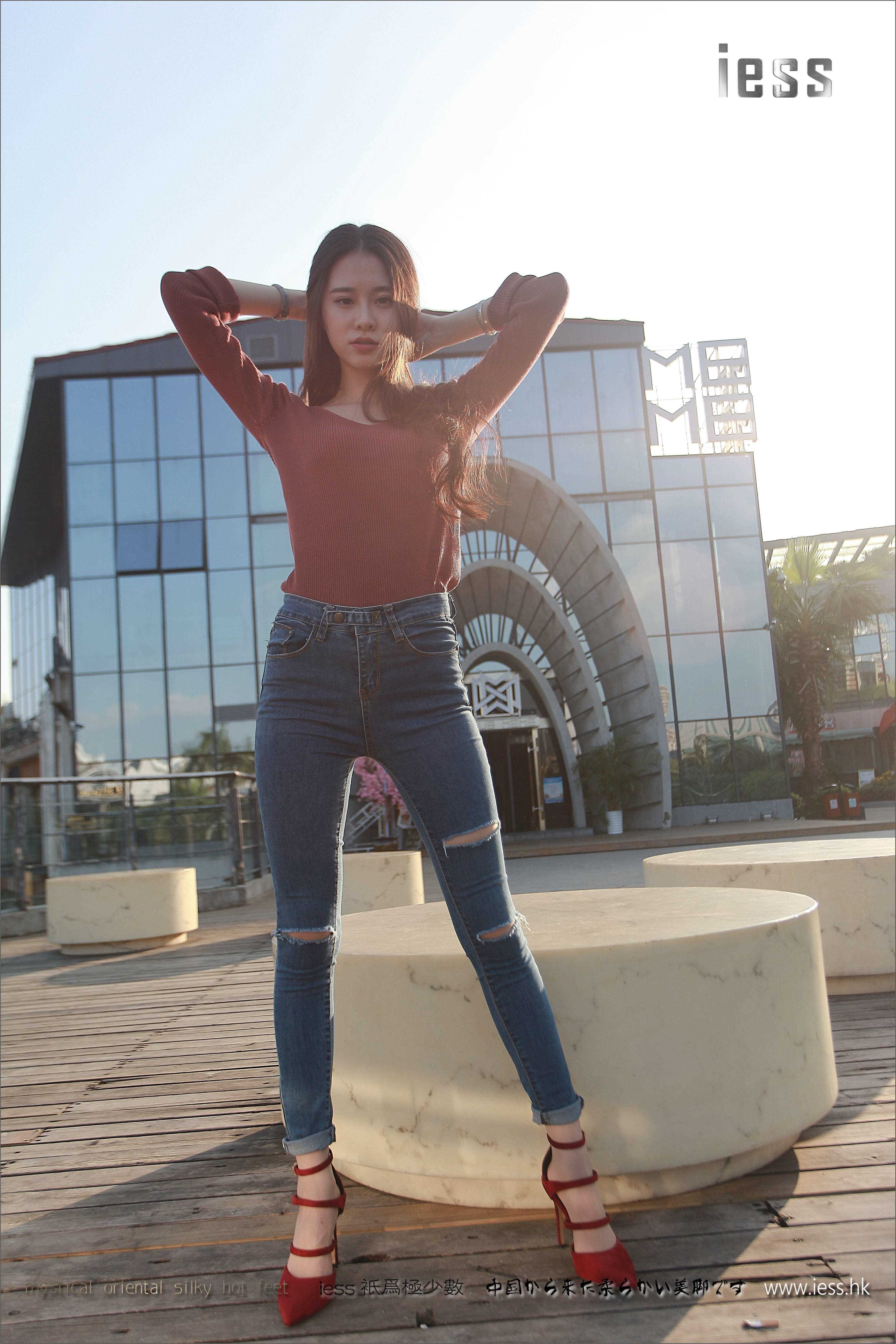 China Beauty Legs and feet 204