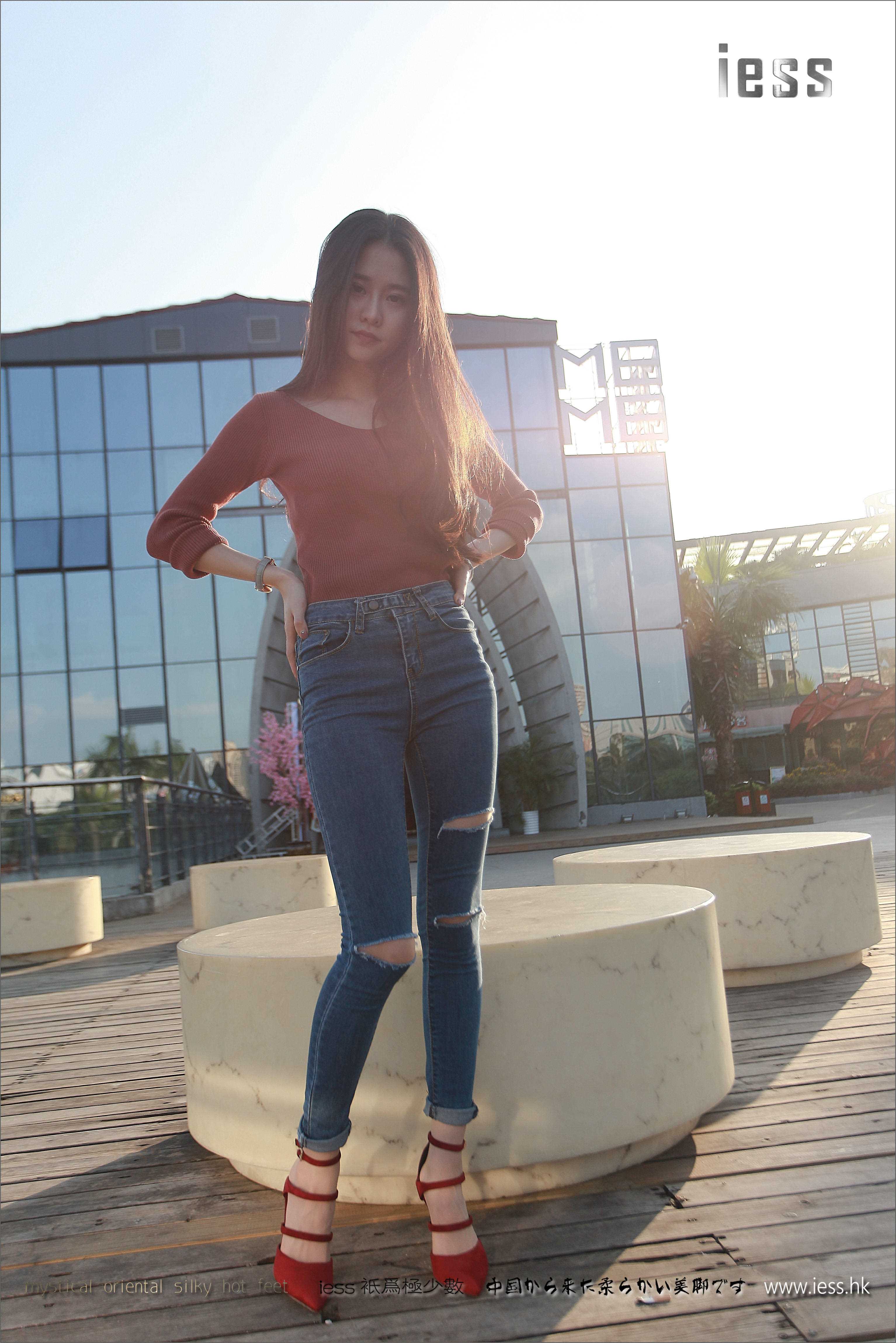 China Beauty Legs and feet 204