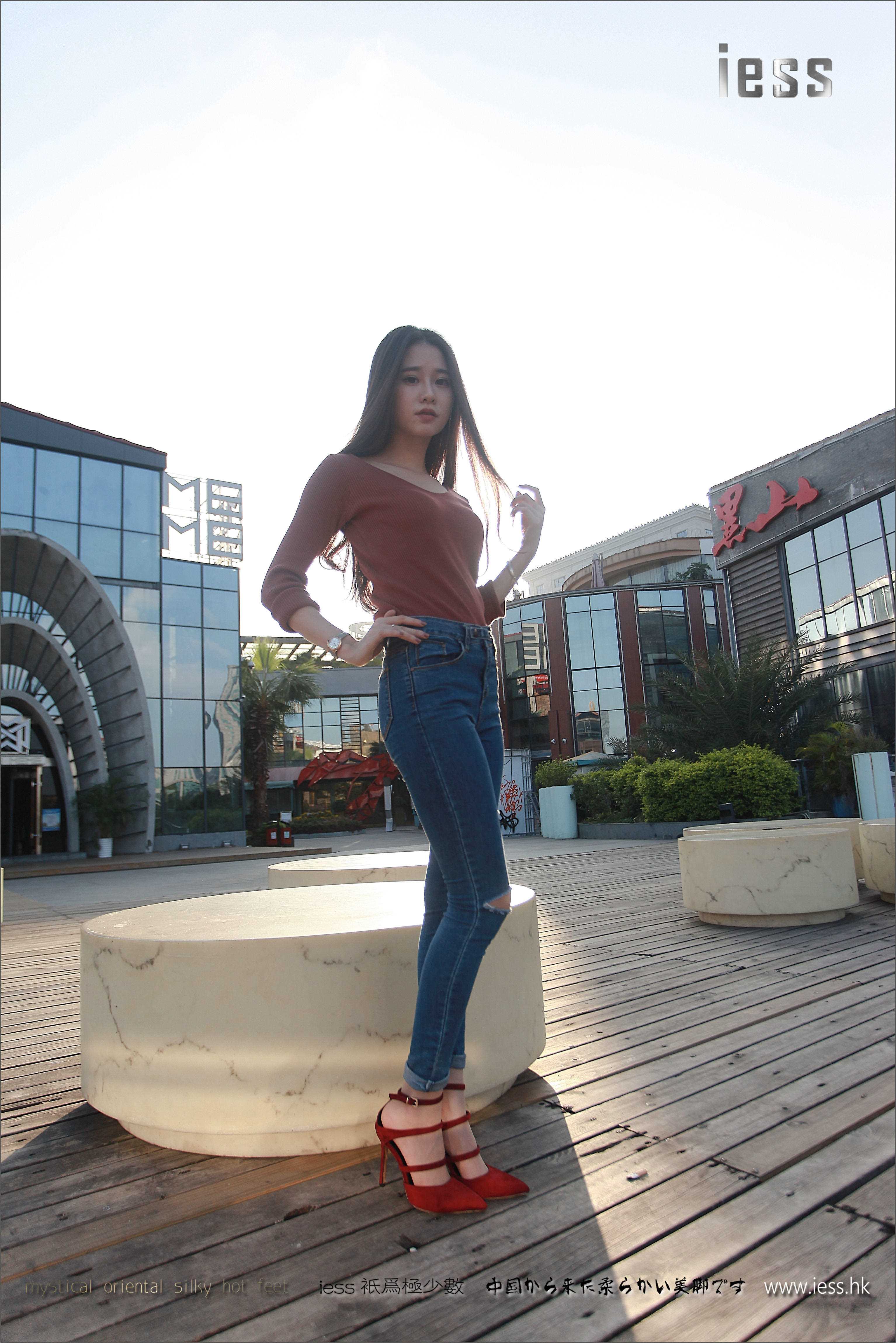 China Beauty Legs and feet 204