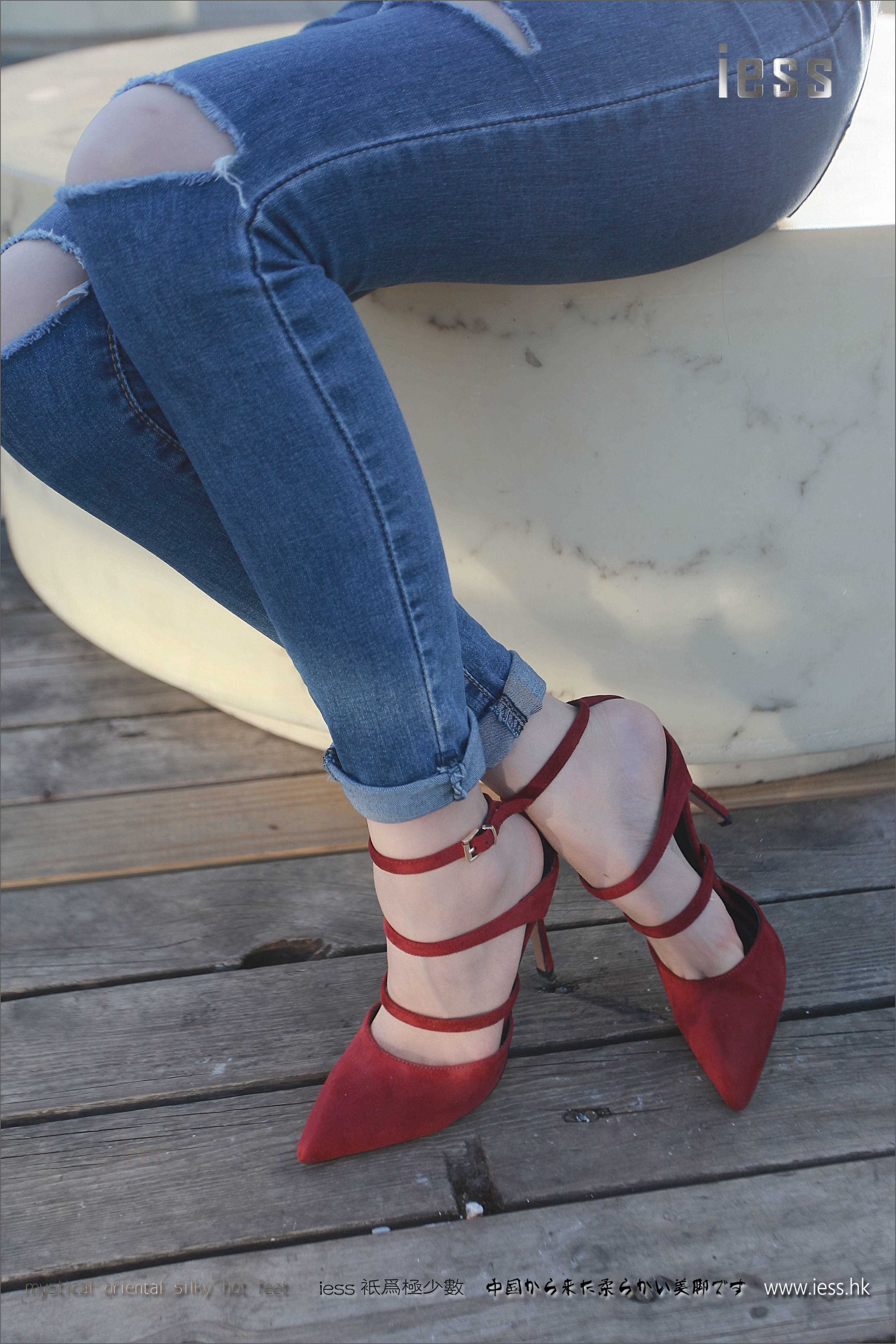 China Beauty Legs and feet 204