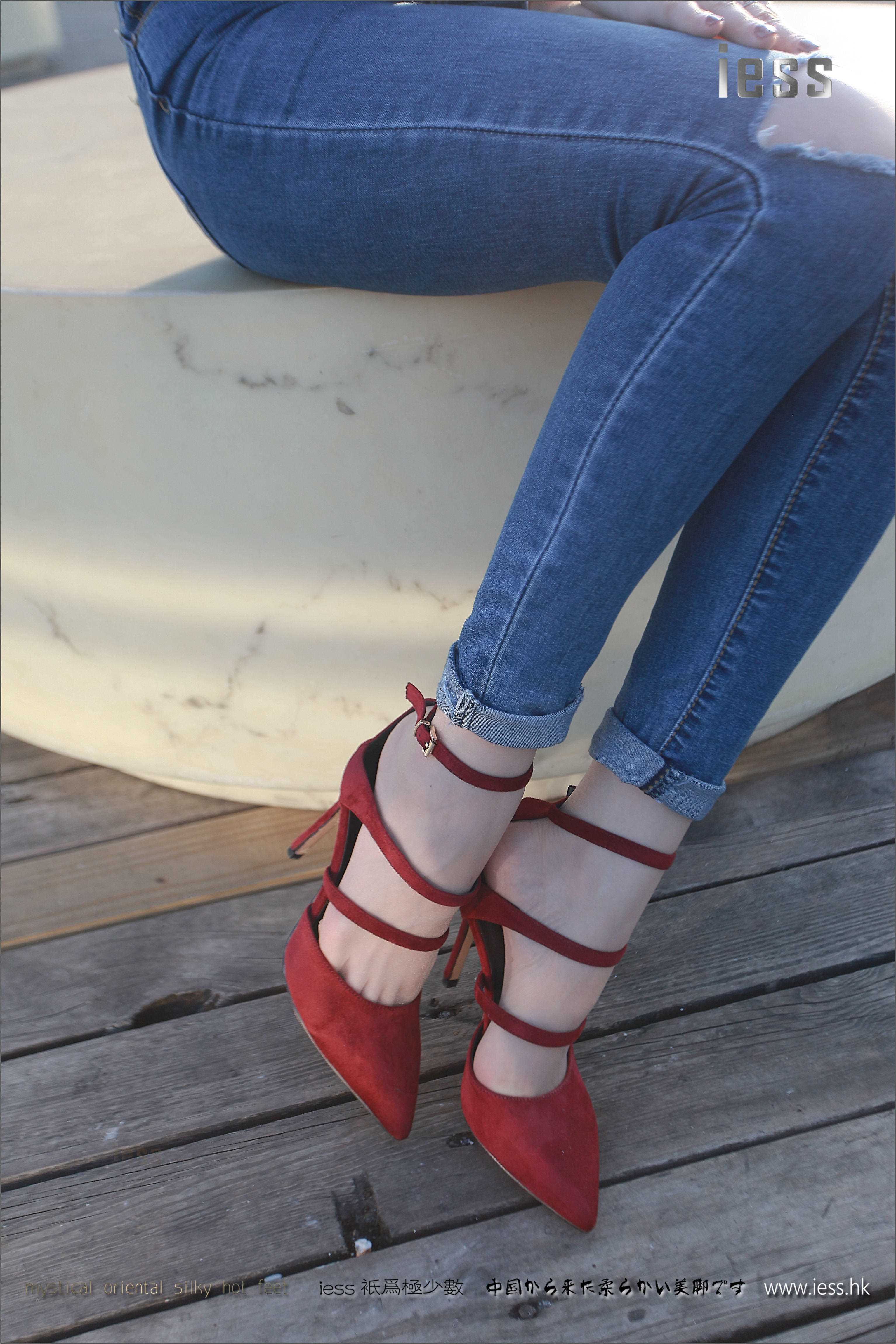 China Beauty Legs and feet 204