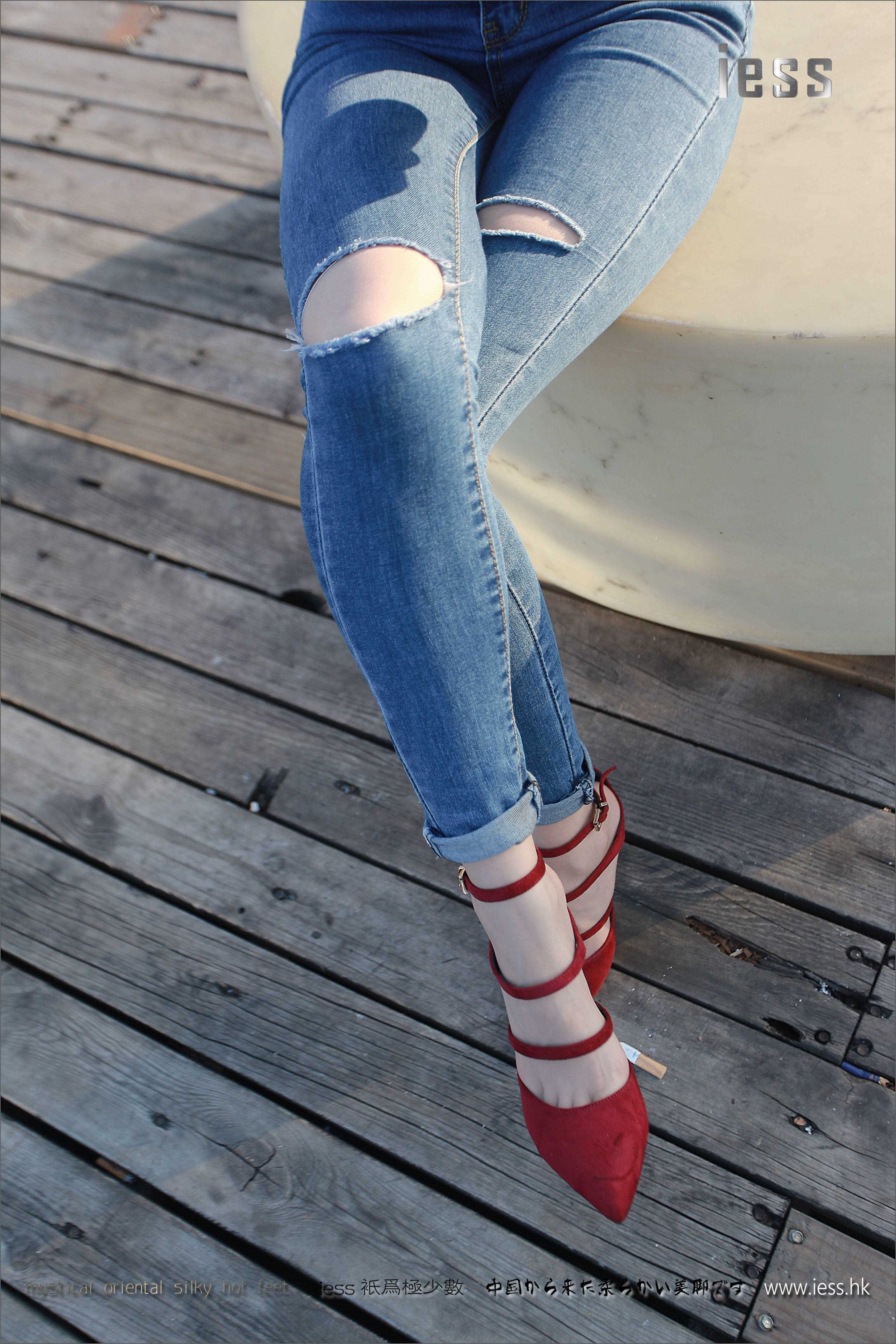 China Beauty Legs and feet 204