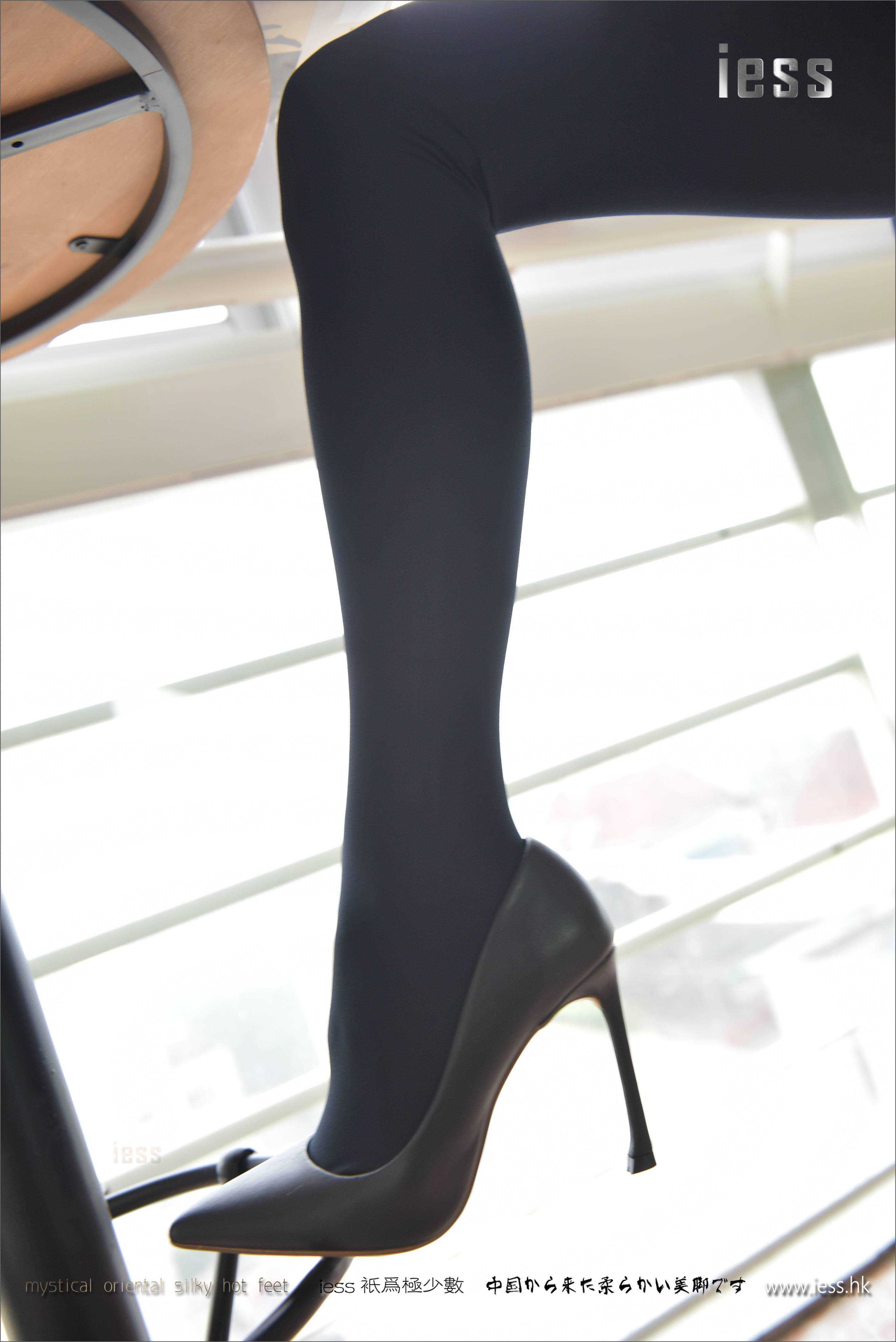 China Beauty Legs and feet 205