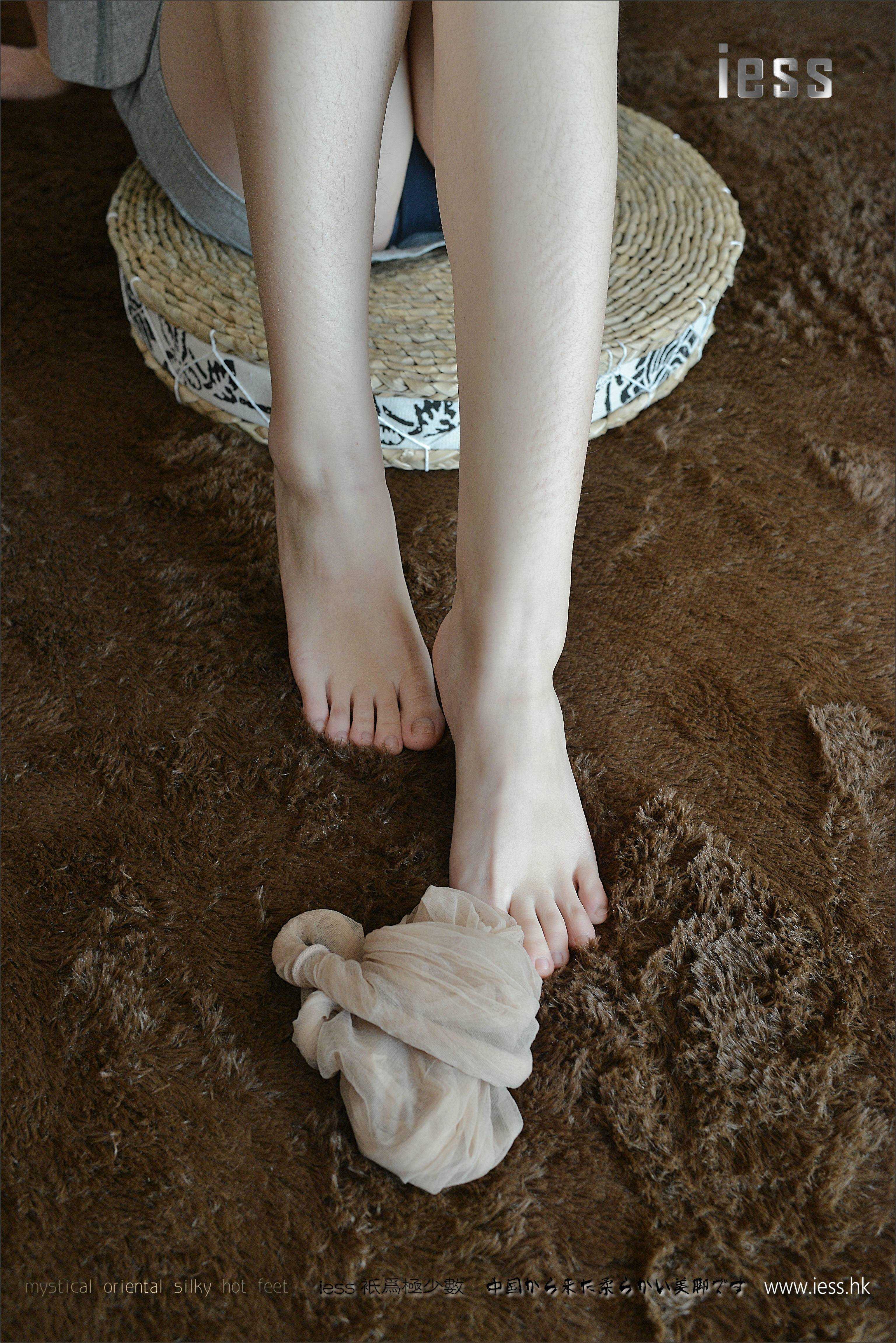 China Beauty Legs and feet 209