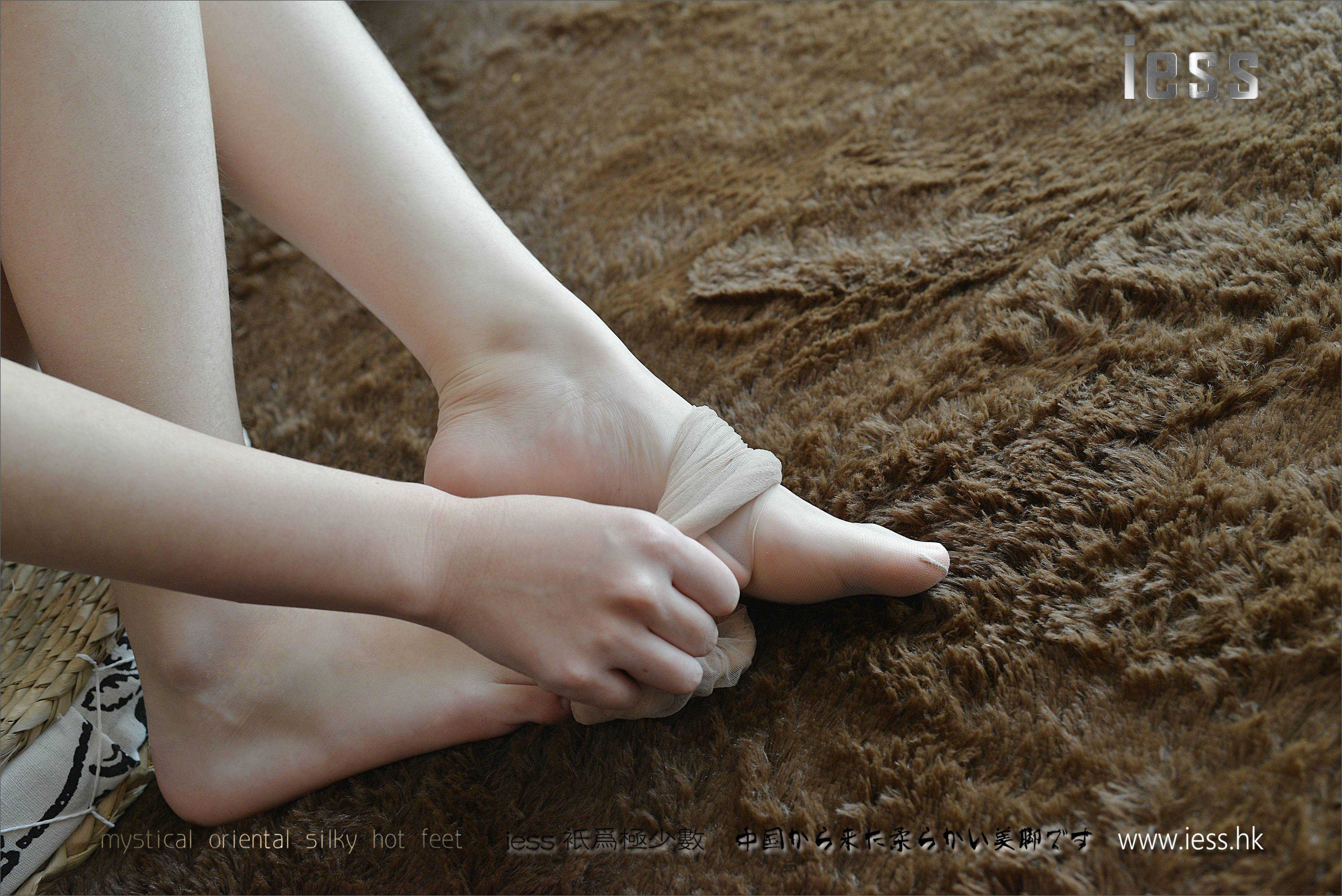 China Beauty Legs and feet 209