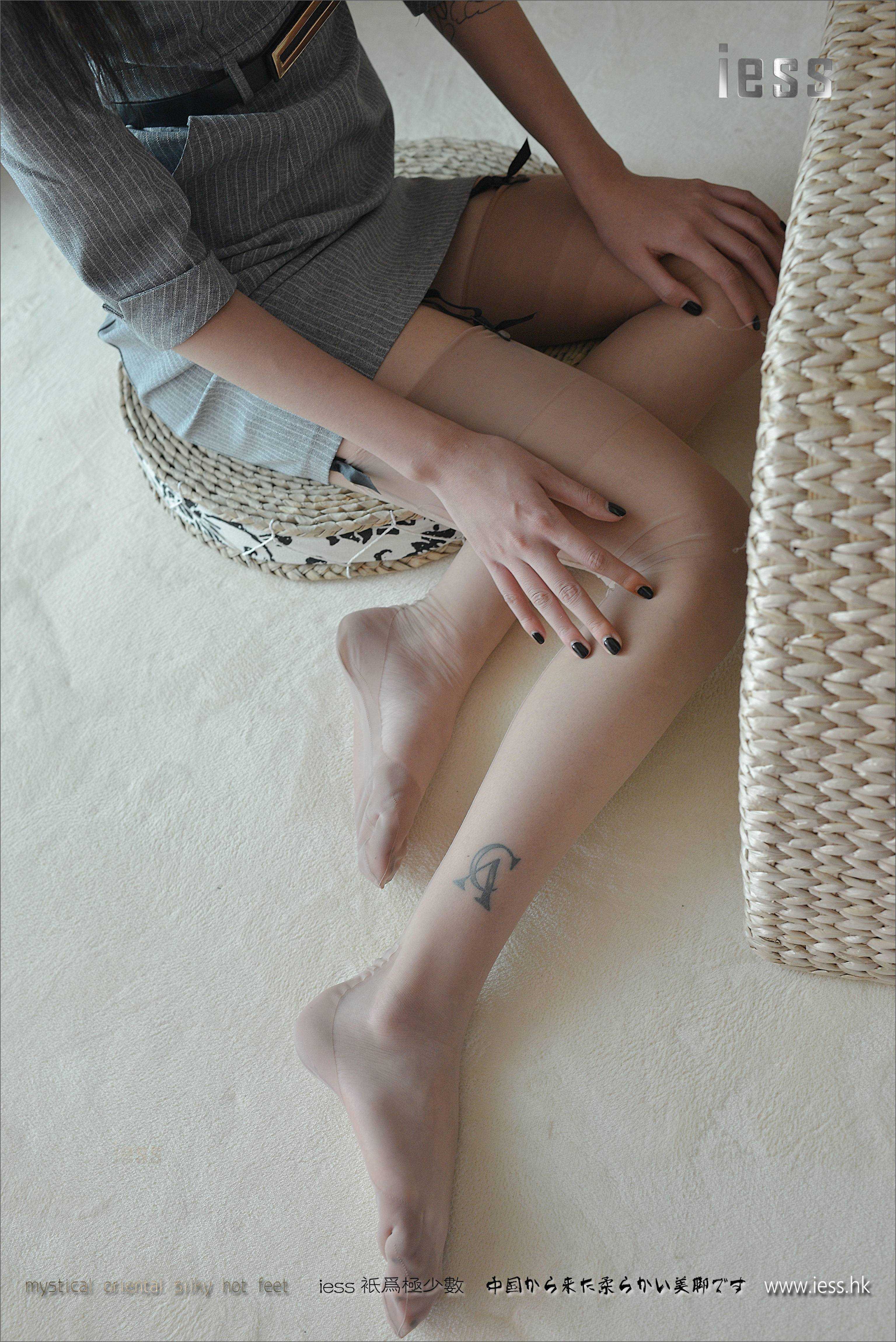 China Beauty Legs and feet 211