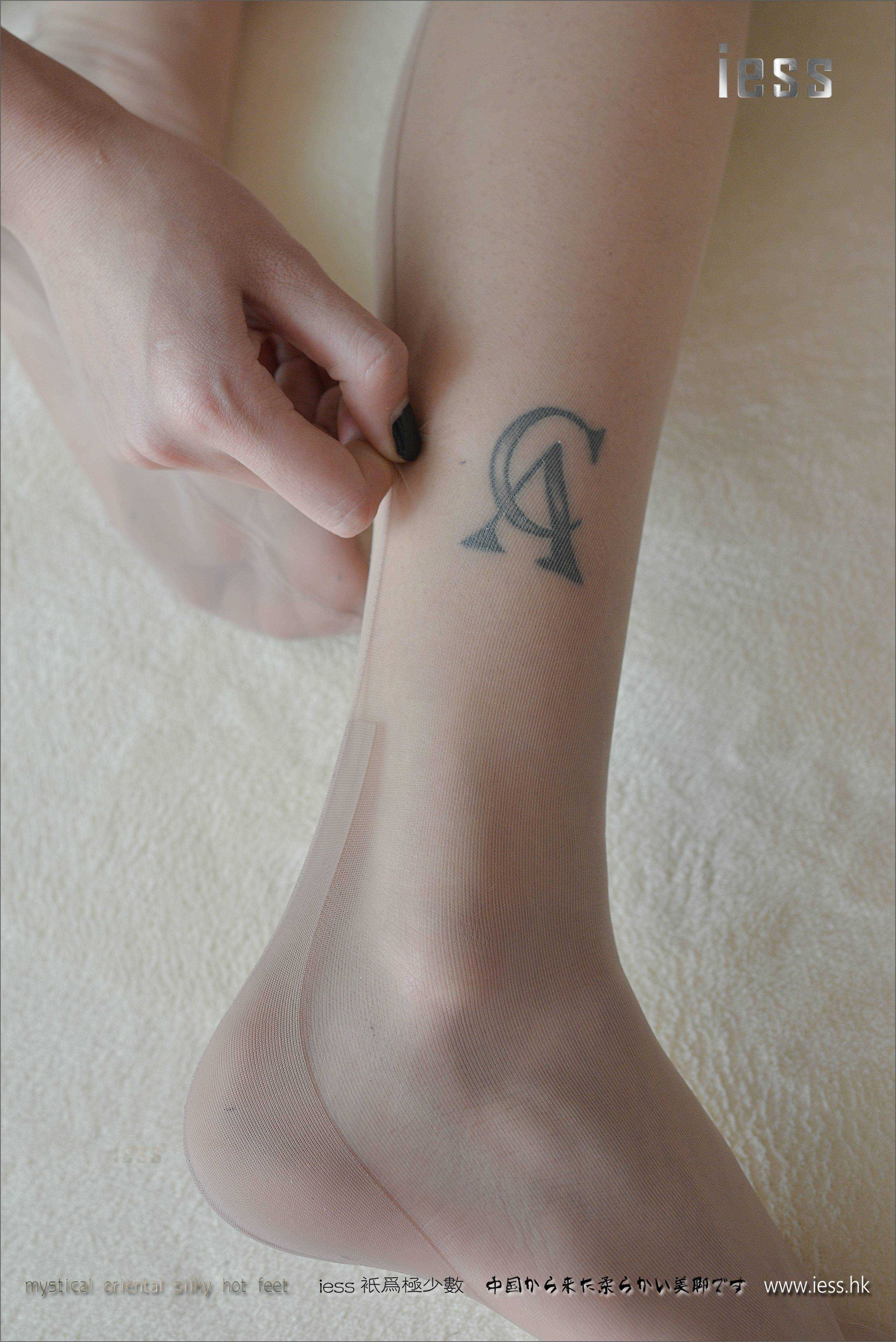 China Beauty Legs and feet 211