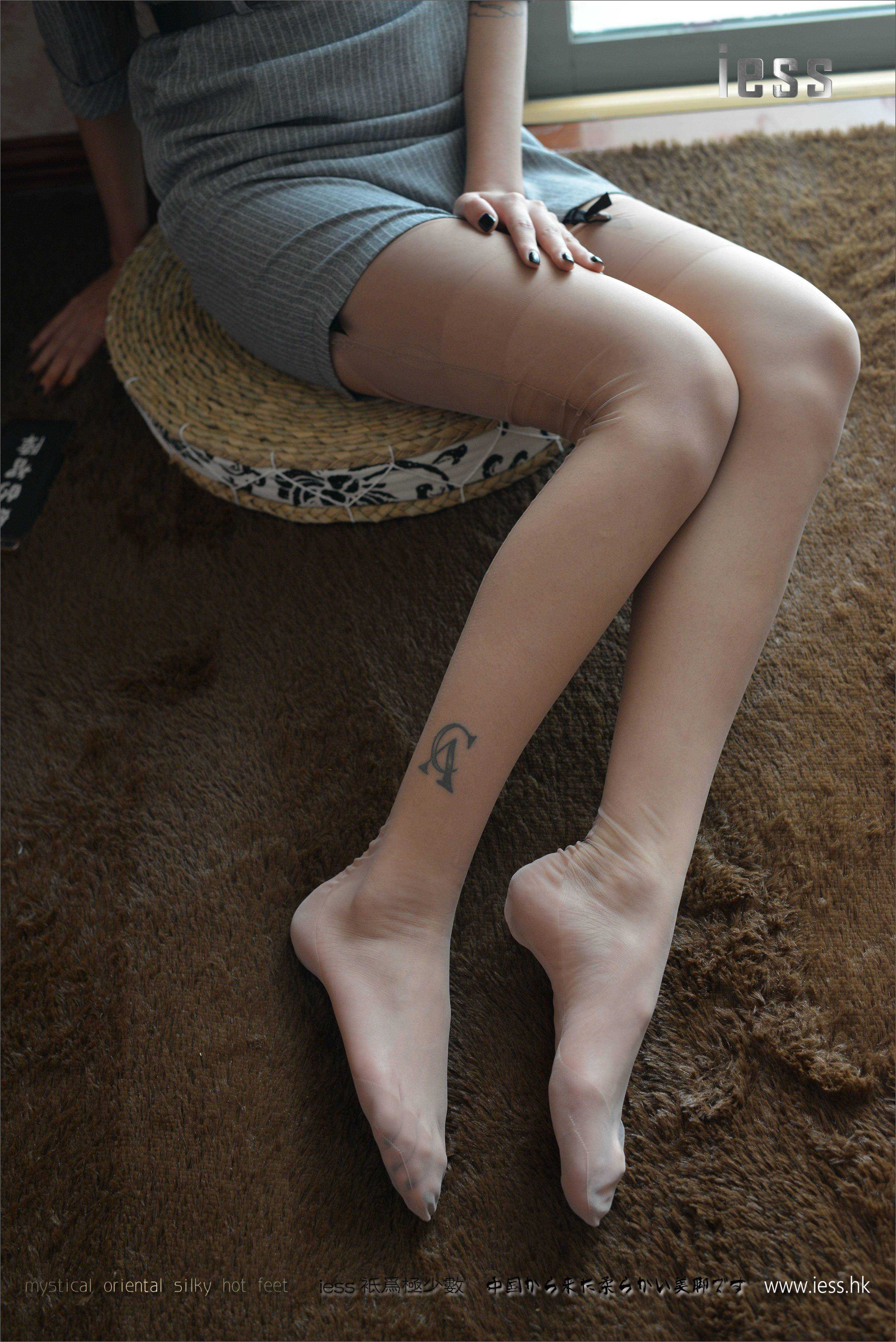 China Beauty Legs and feet 211