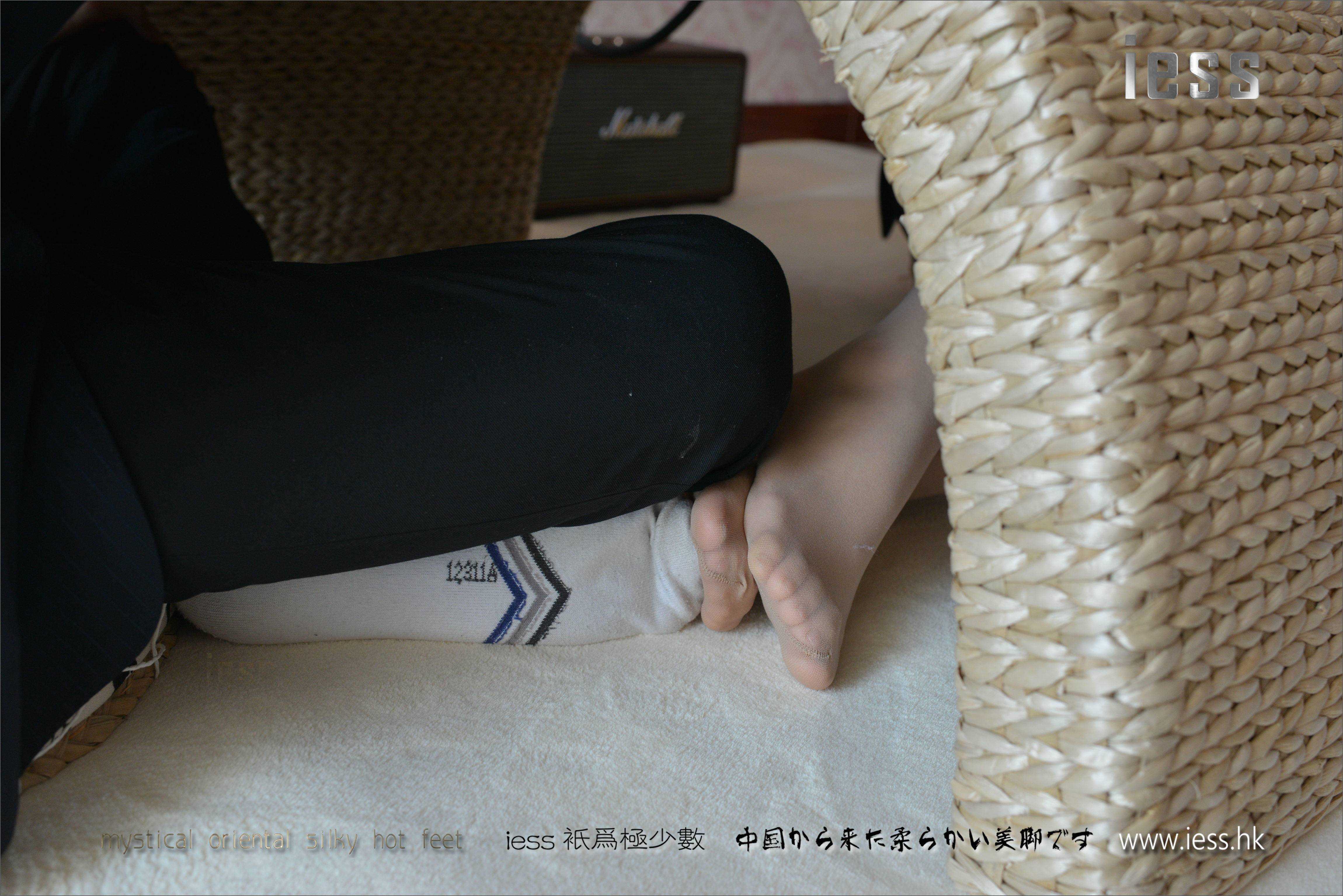 China Beauty Legs and feet 212