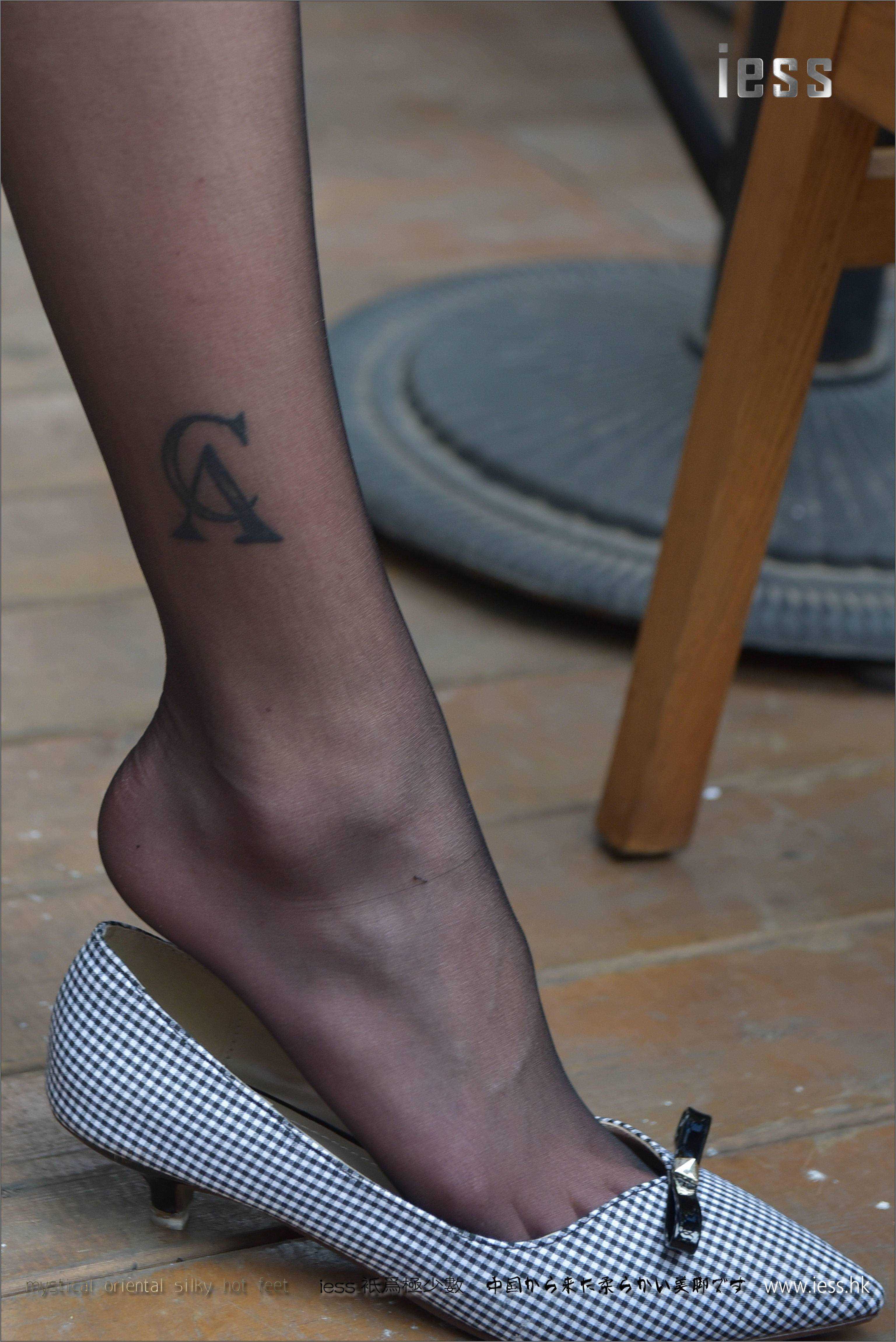 China Beauty Legs and feet 214