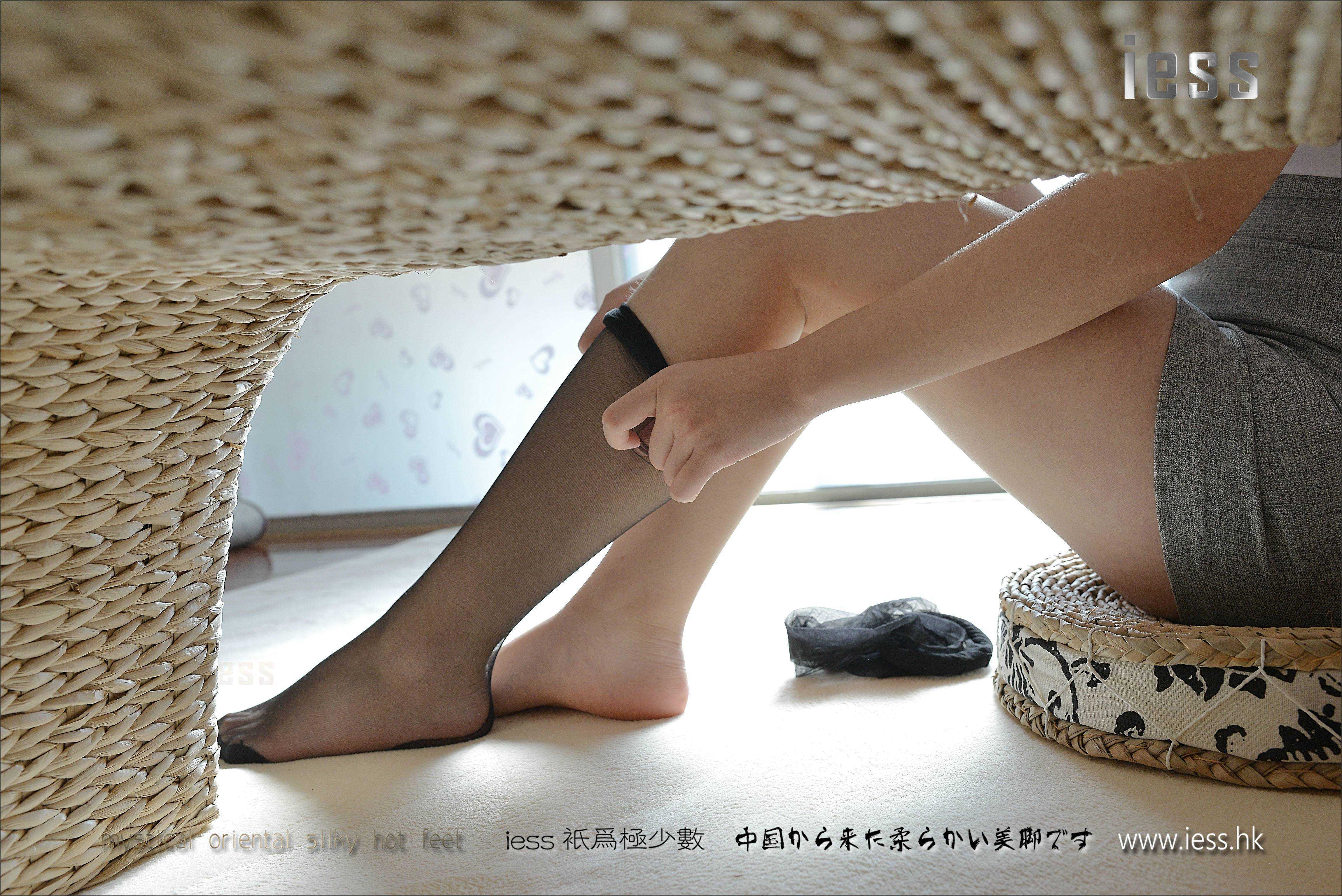 China Beauty Legs and feet 215