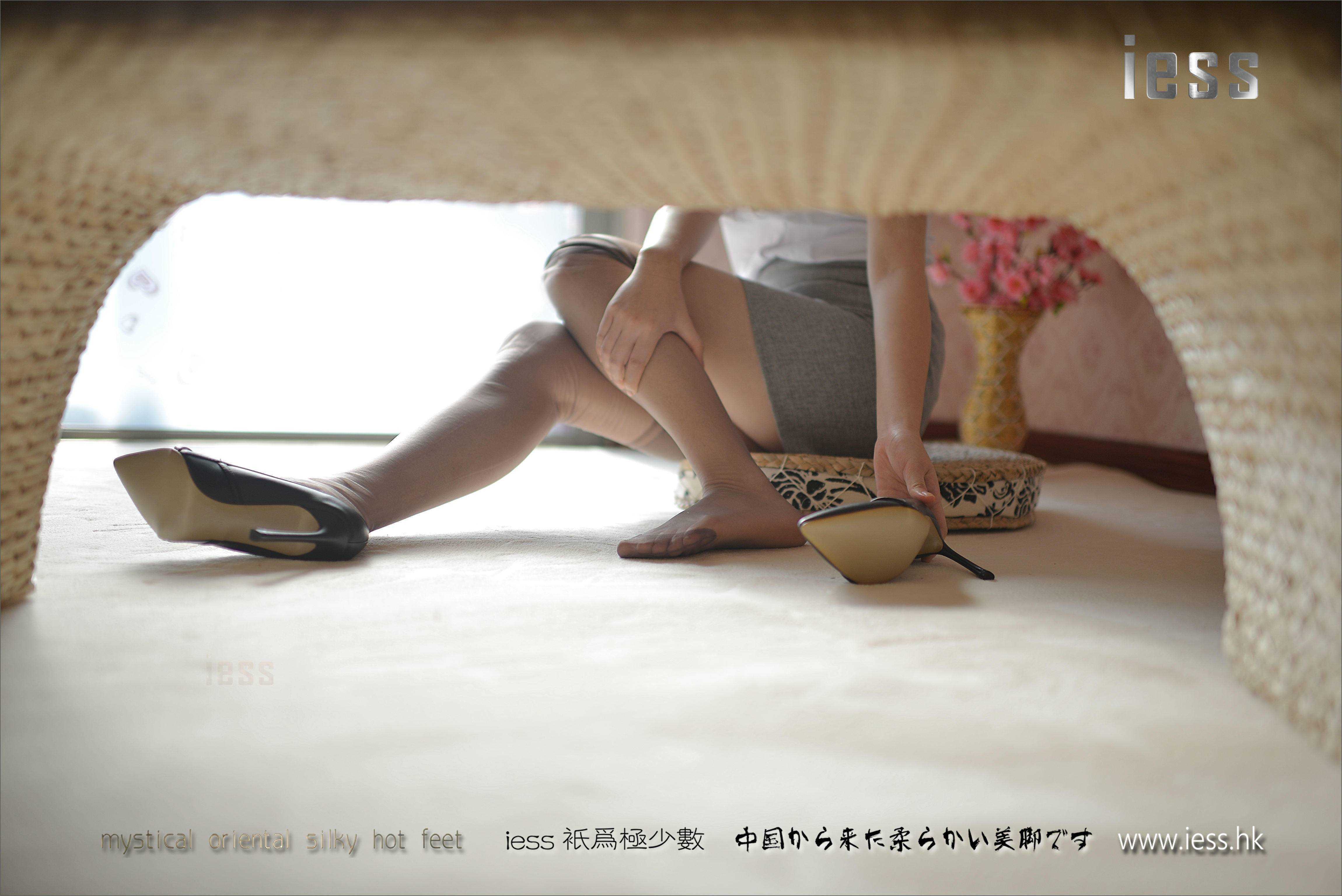 China Beauty Legs and feet 215