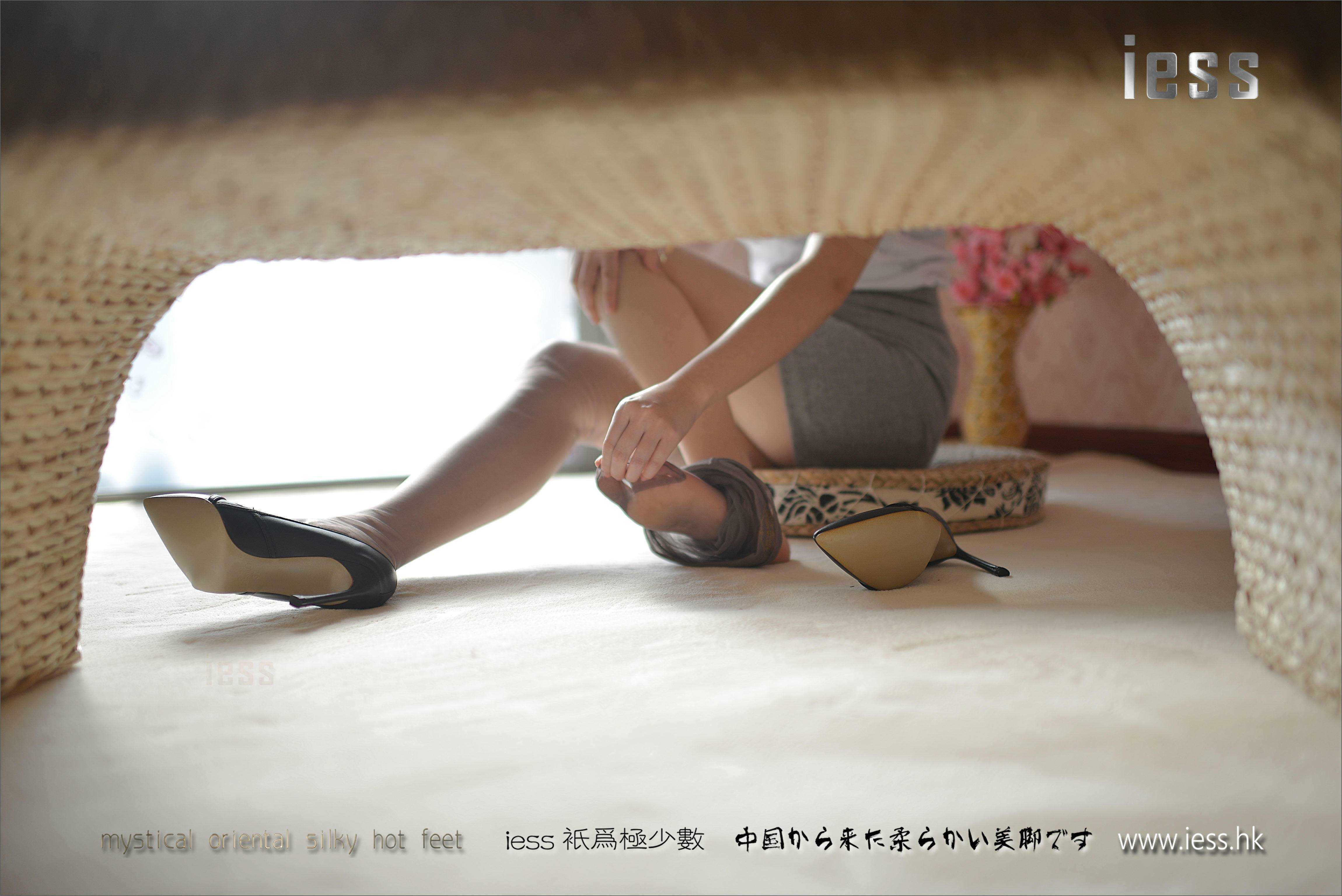 China Beauty Legs and feet 215