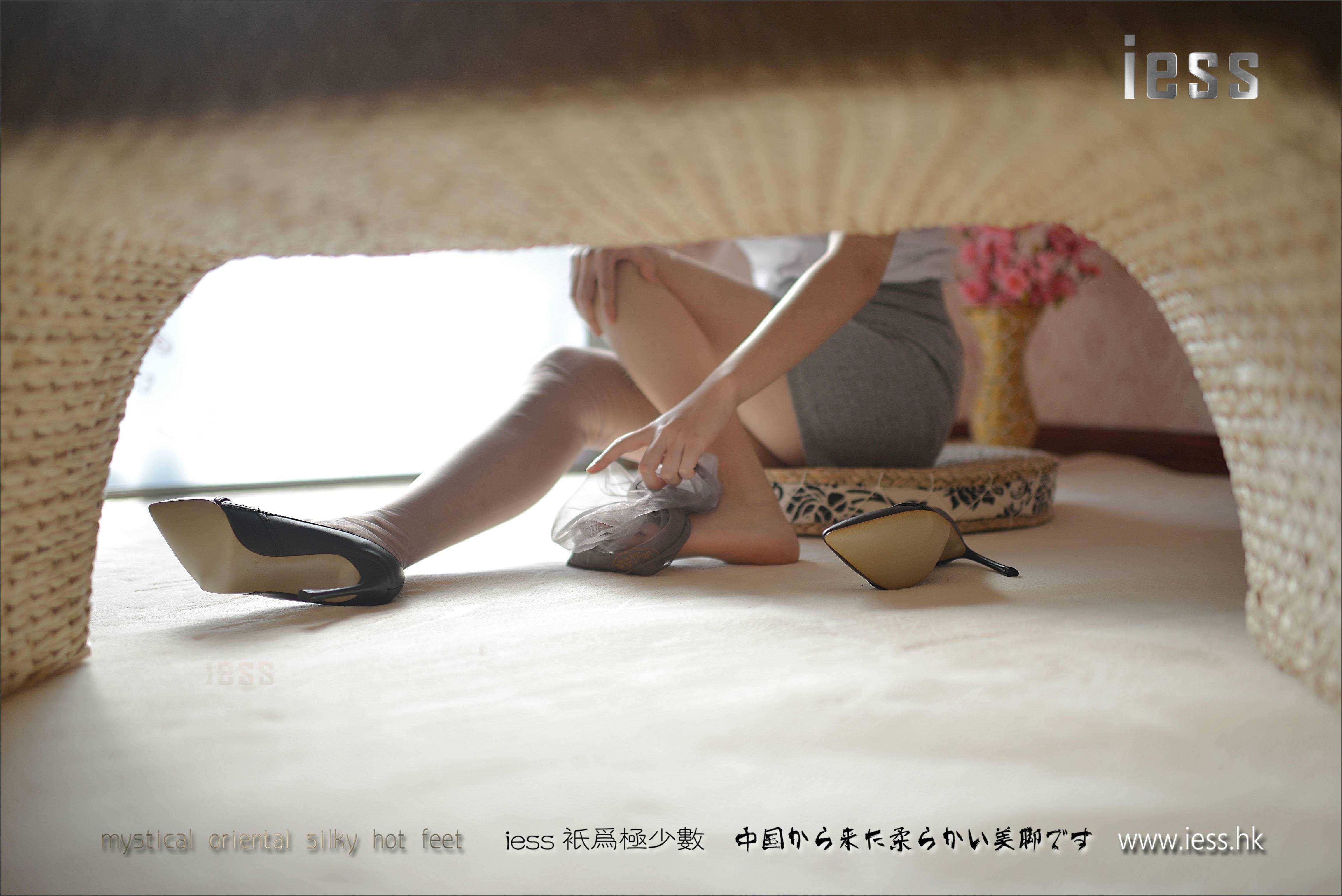 China Beauty Legs and feet 215