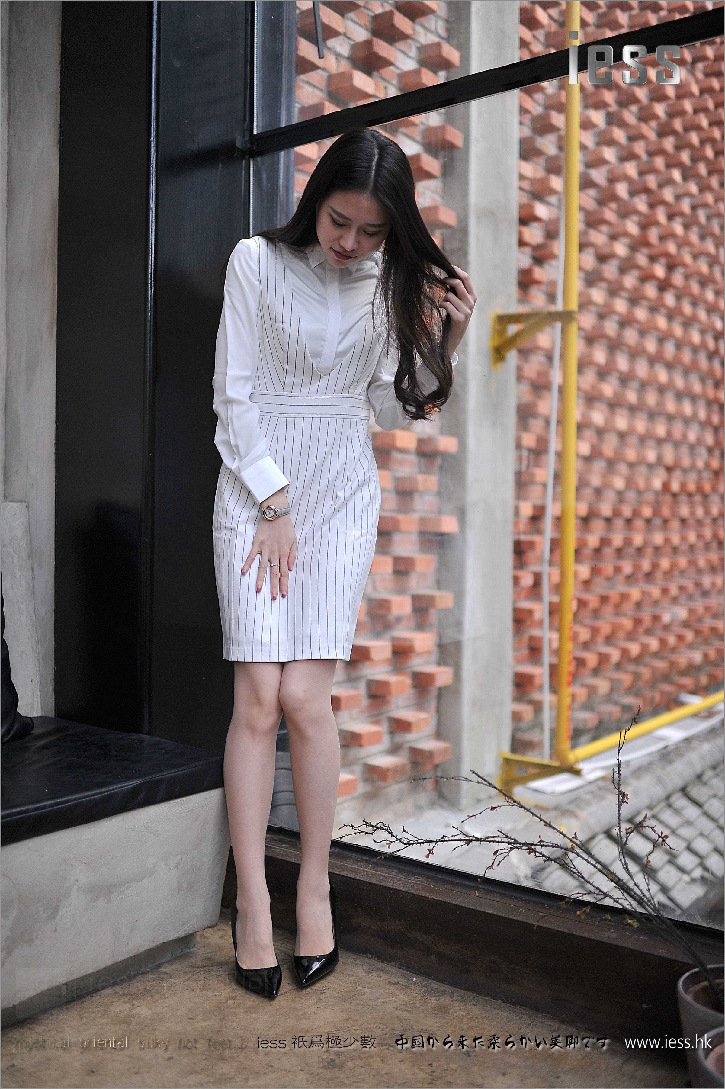 China Beauty Legs and feet 218