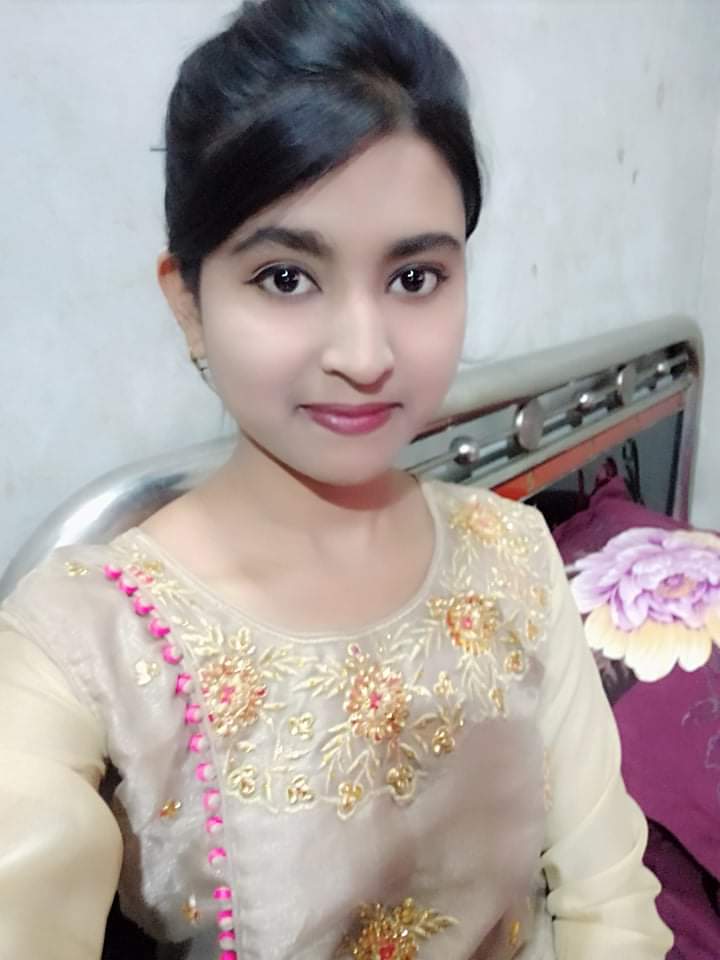 Sexy figure callage girl