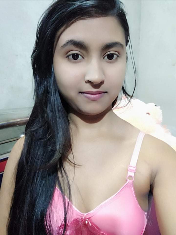 Sexy figure callage girl