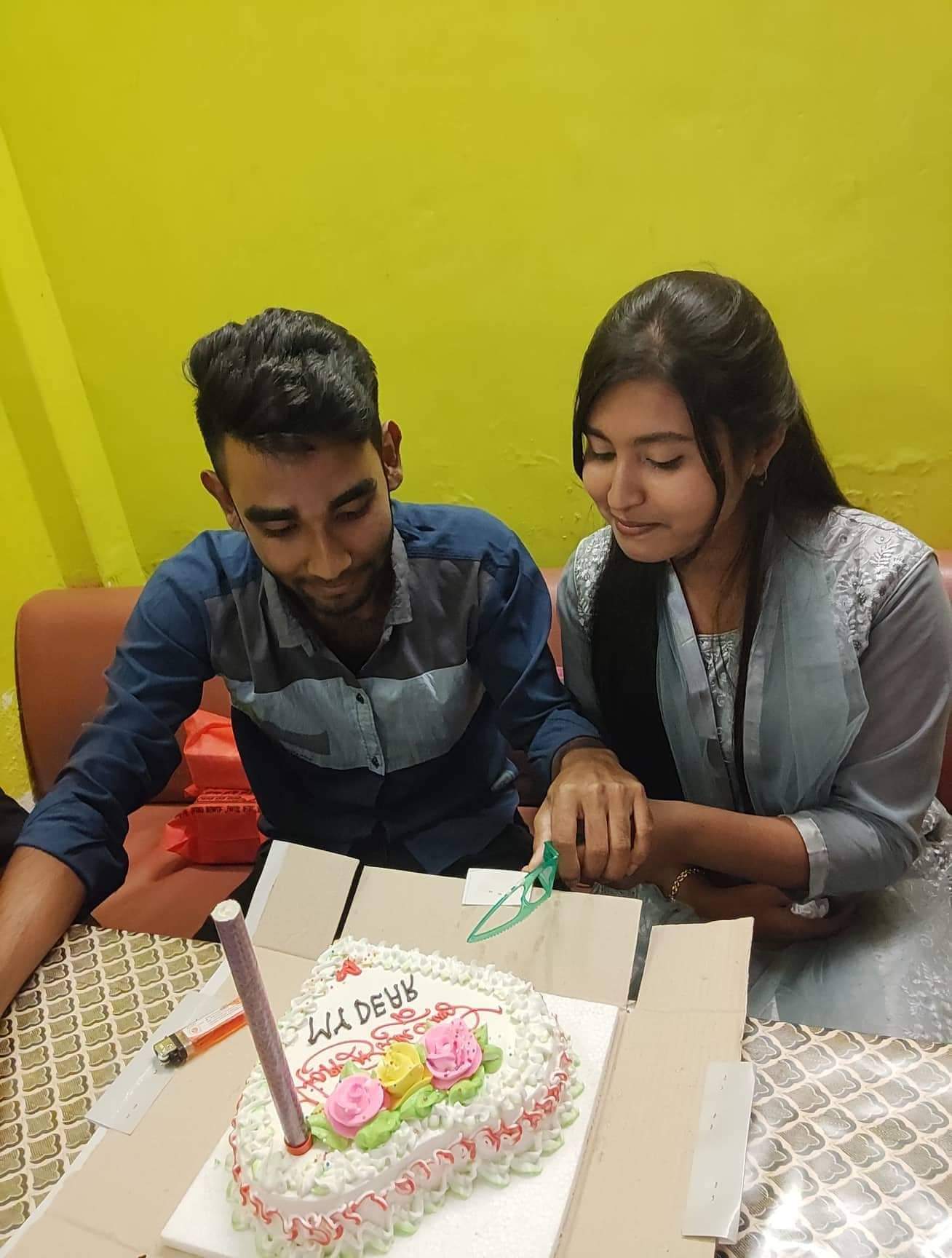 Sexy figure callage girl