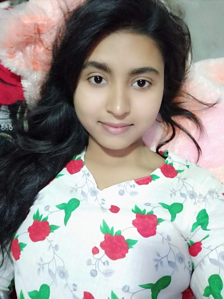 Sexy figure callage girl