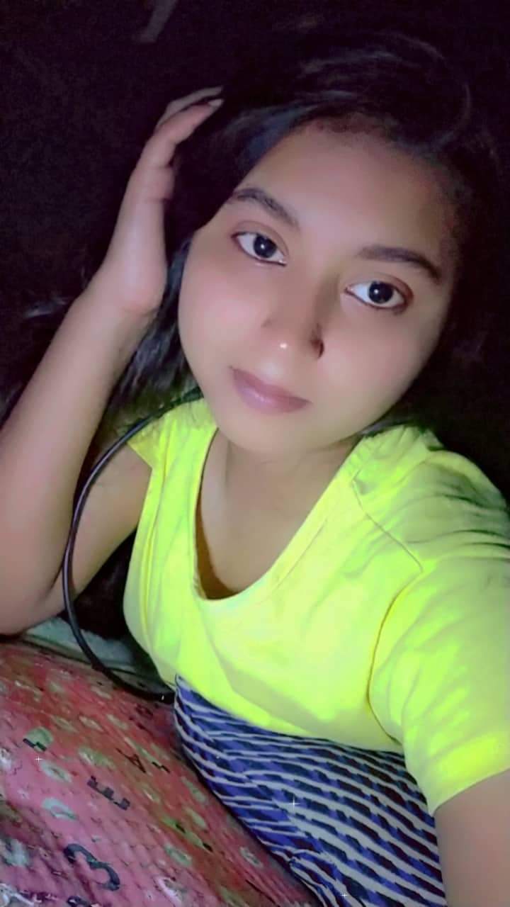 Sexy figure callage girl