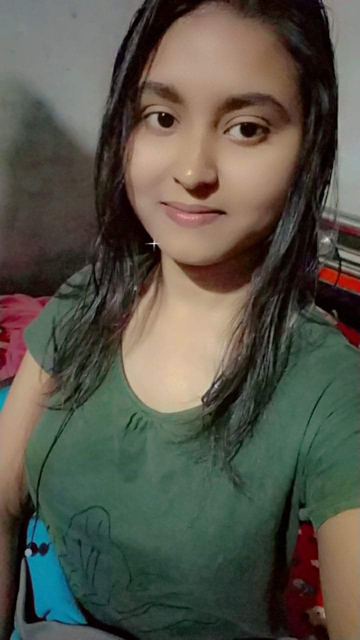 Sexy figure callage girl