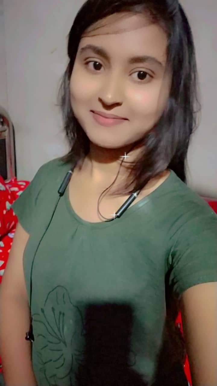 Sexy figure callage girl