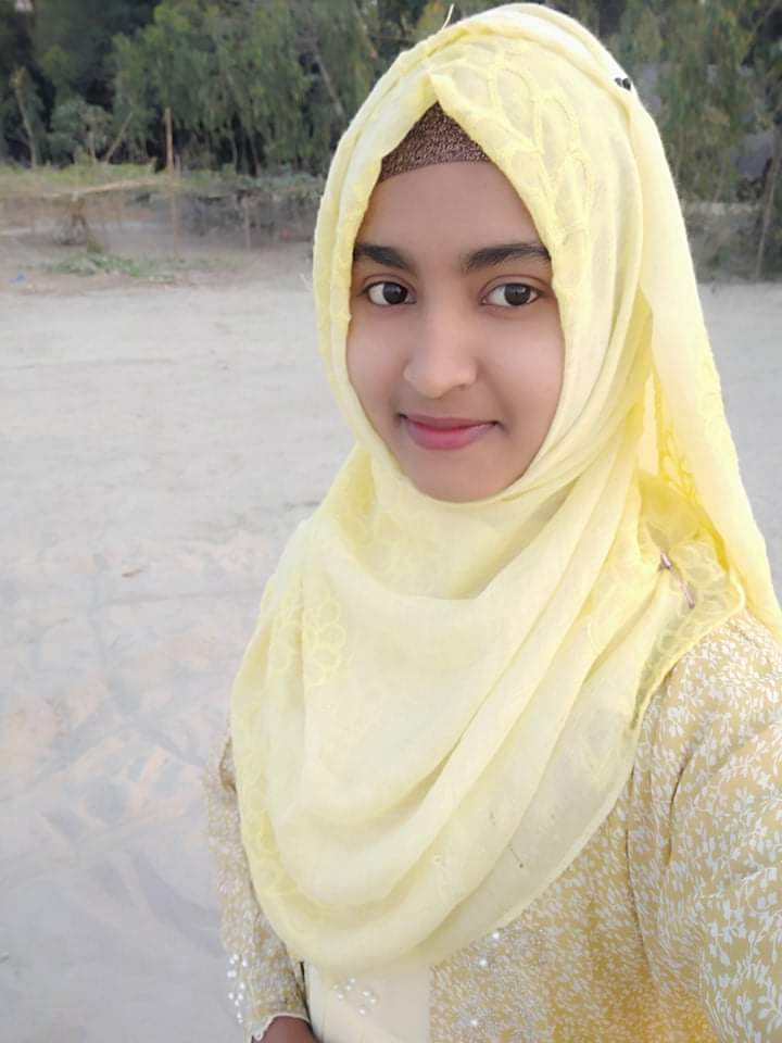 Sexy figure callage girl