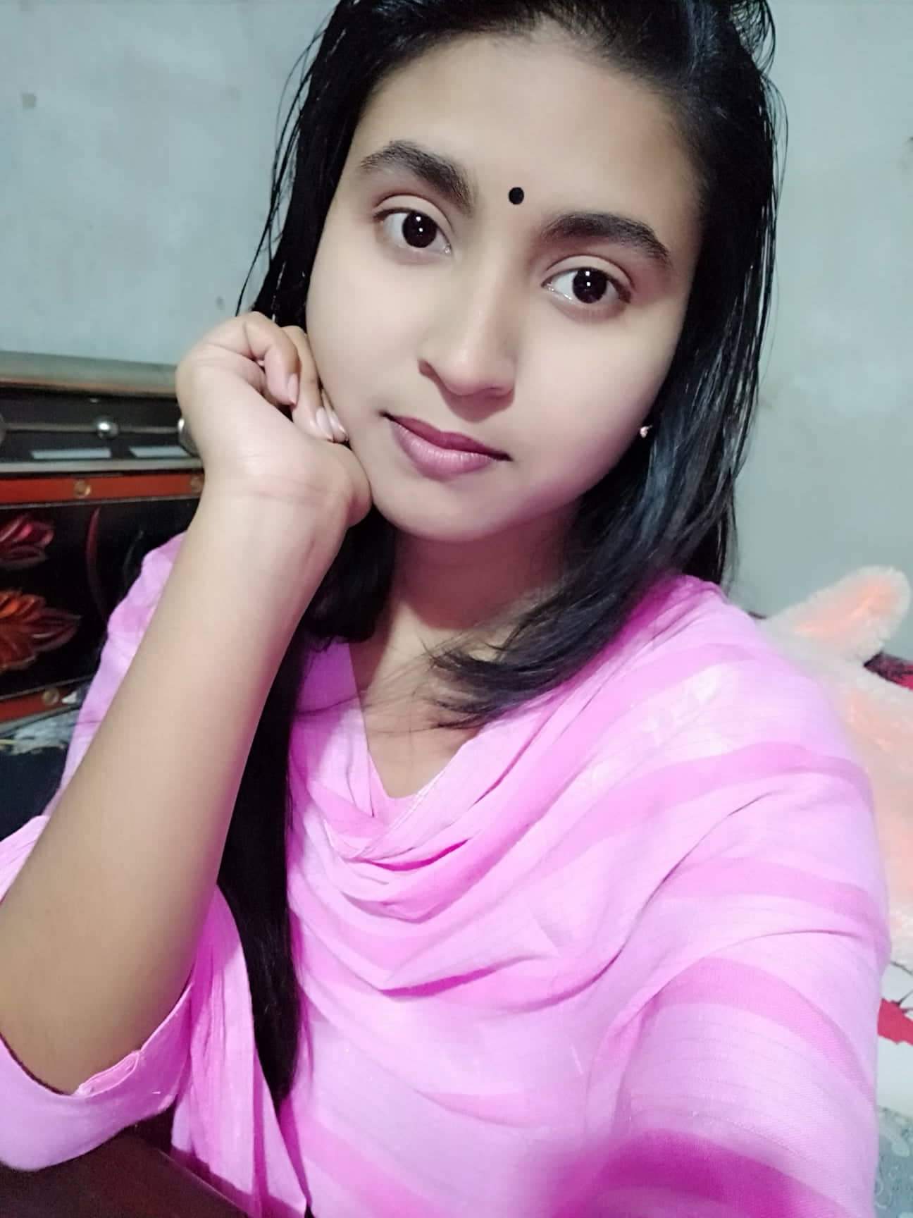 Sexy figure callage girl