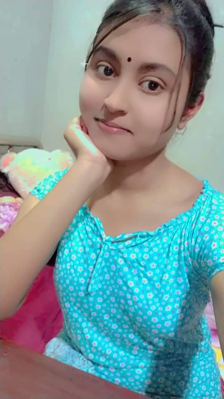 Sexy figure callage girl