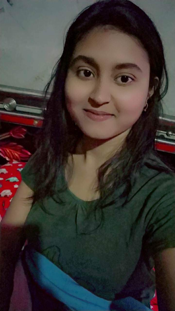 Sexy figure callage girl