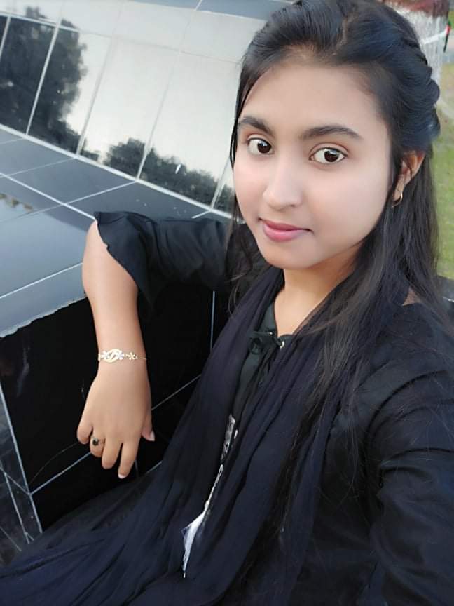 Sexy figure callage girl