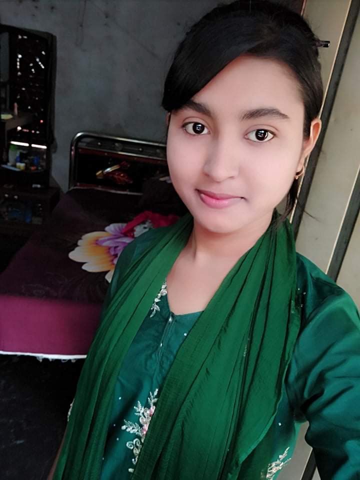 Sexy figure callage girl