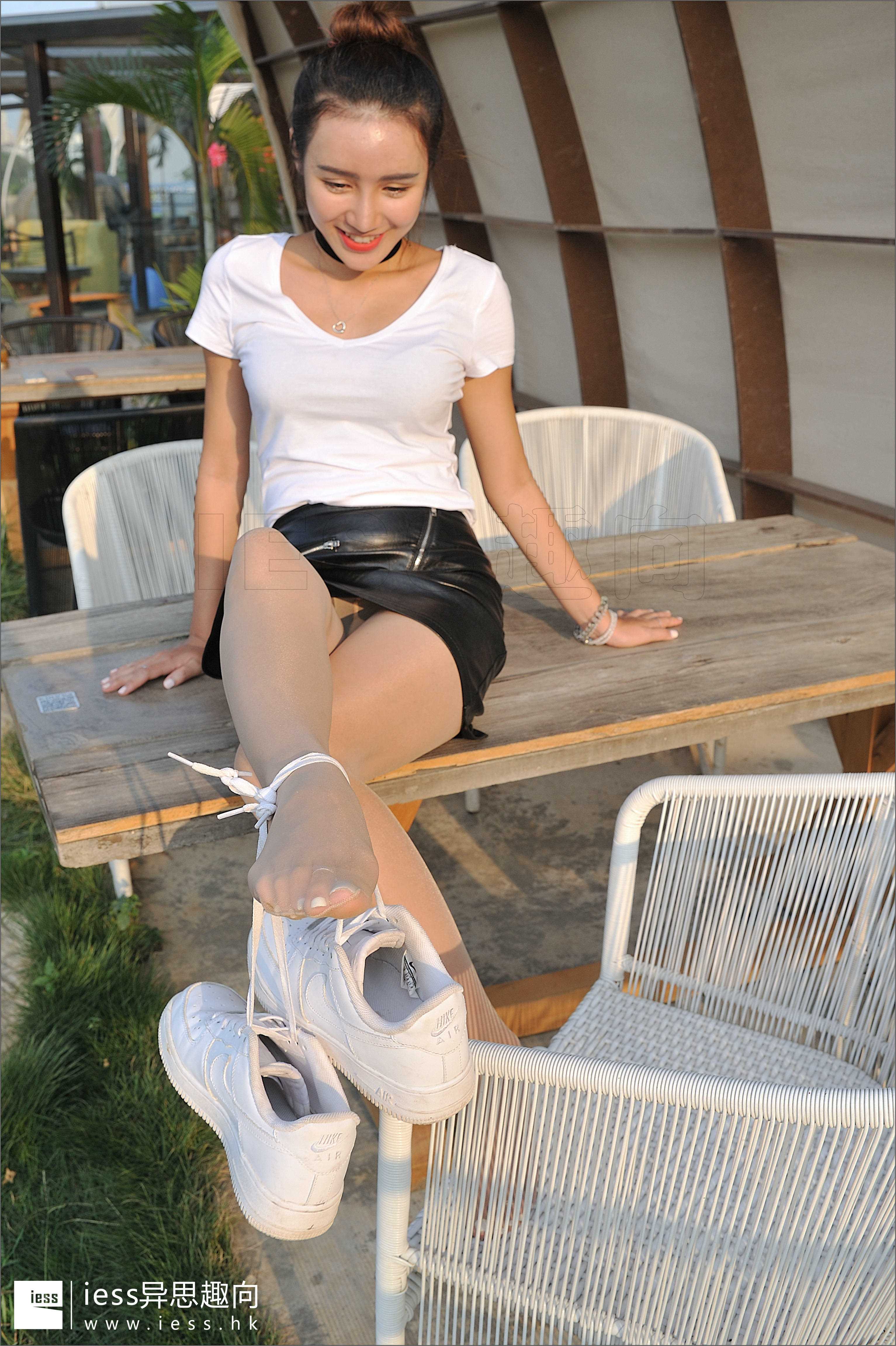 China Beauty Legs and feet 228