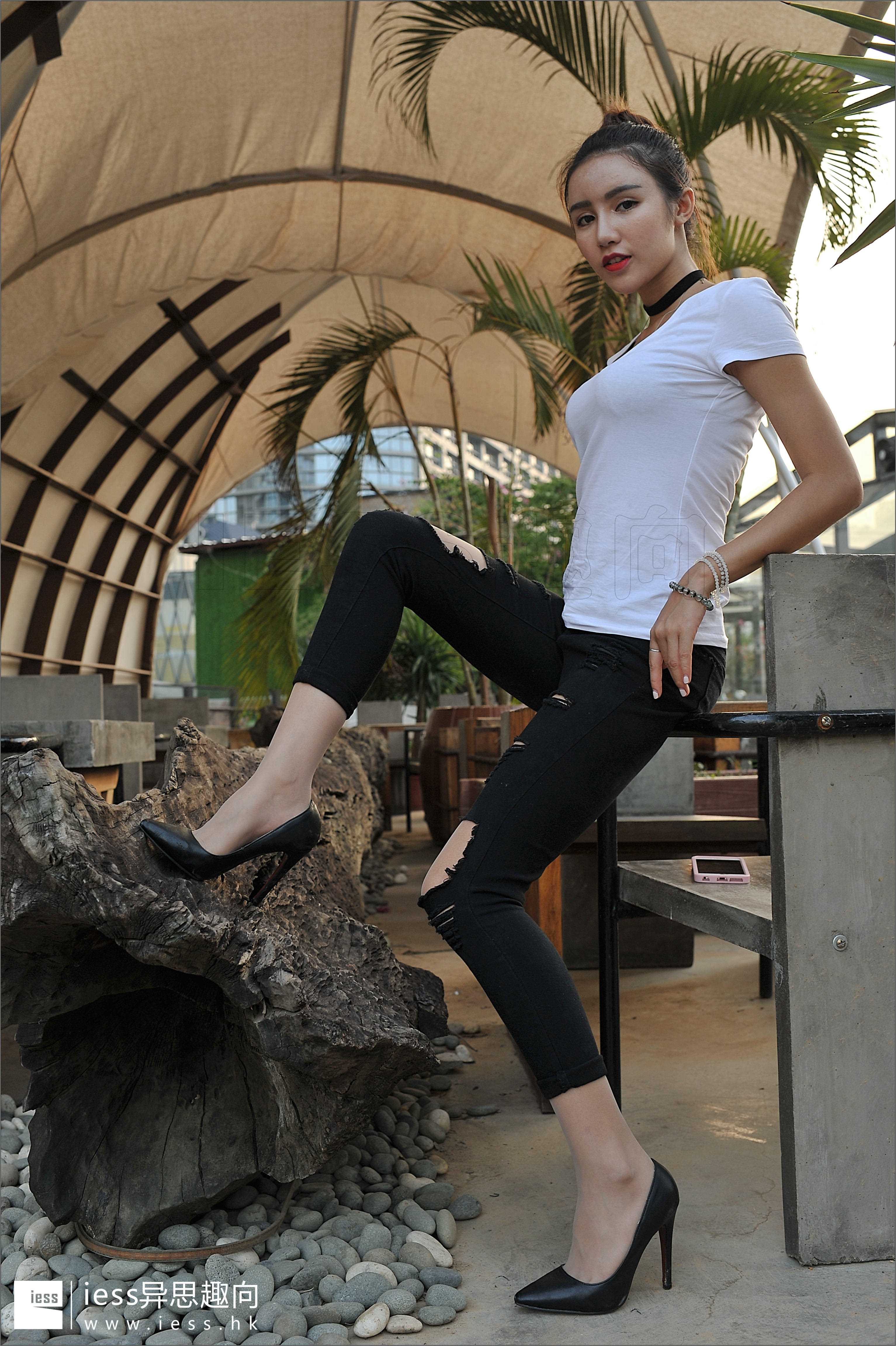 China Beauty Legs and feet 228