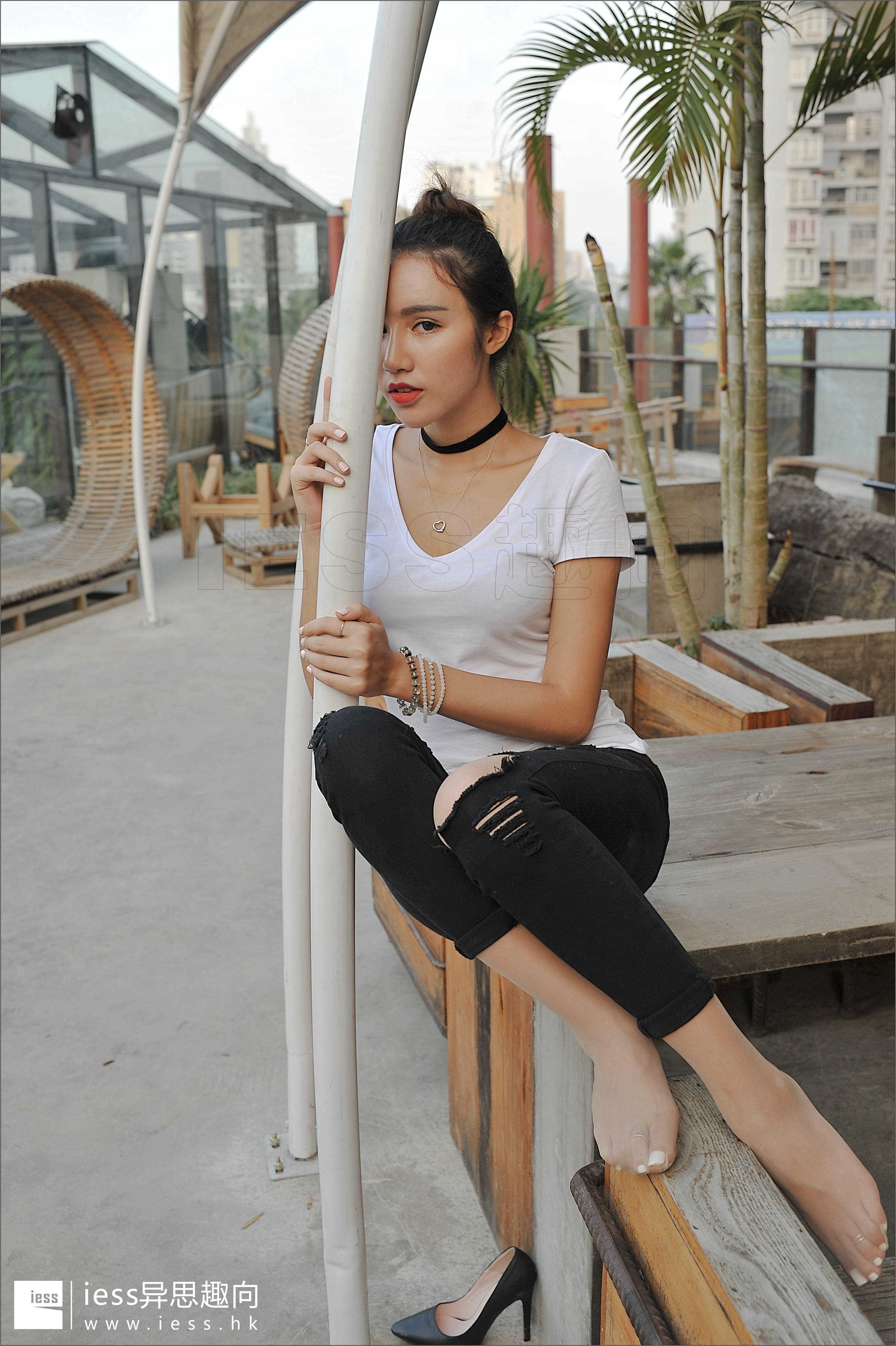 China Beauty Legs and feet 228