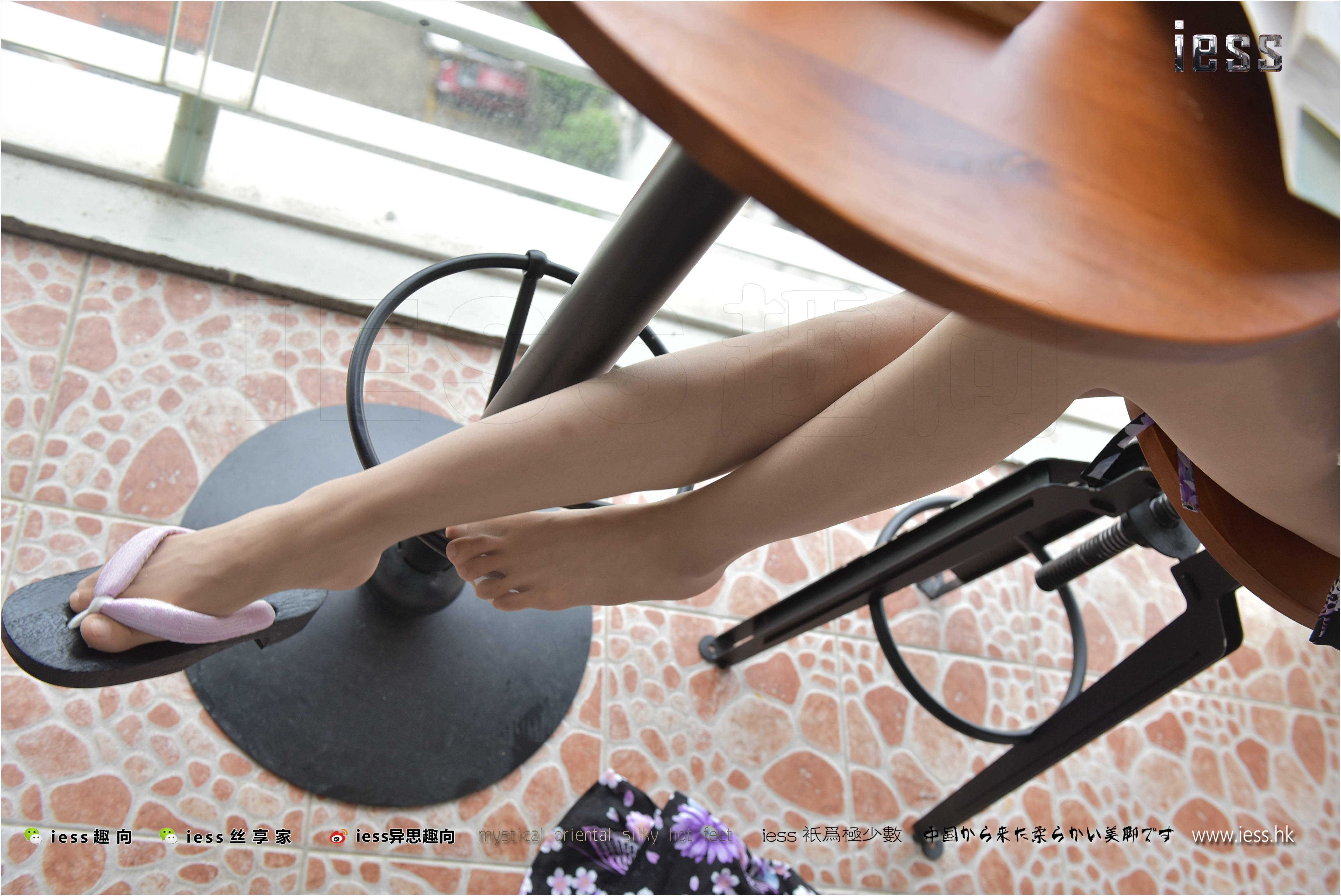 China Beauty Legs and feet 235