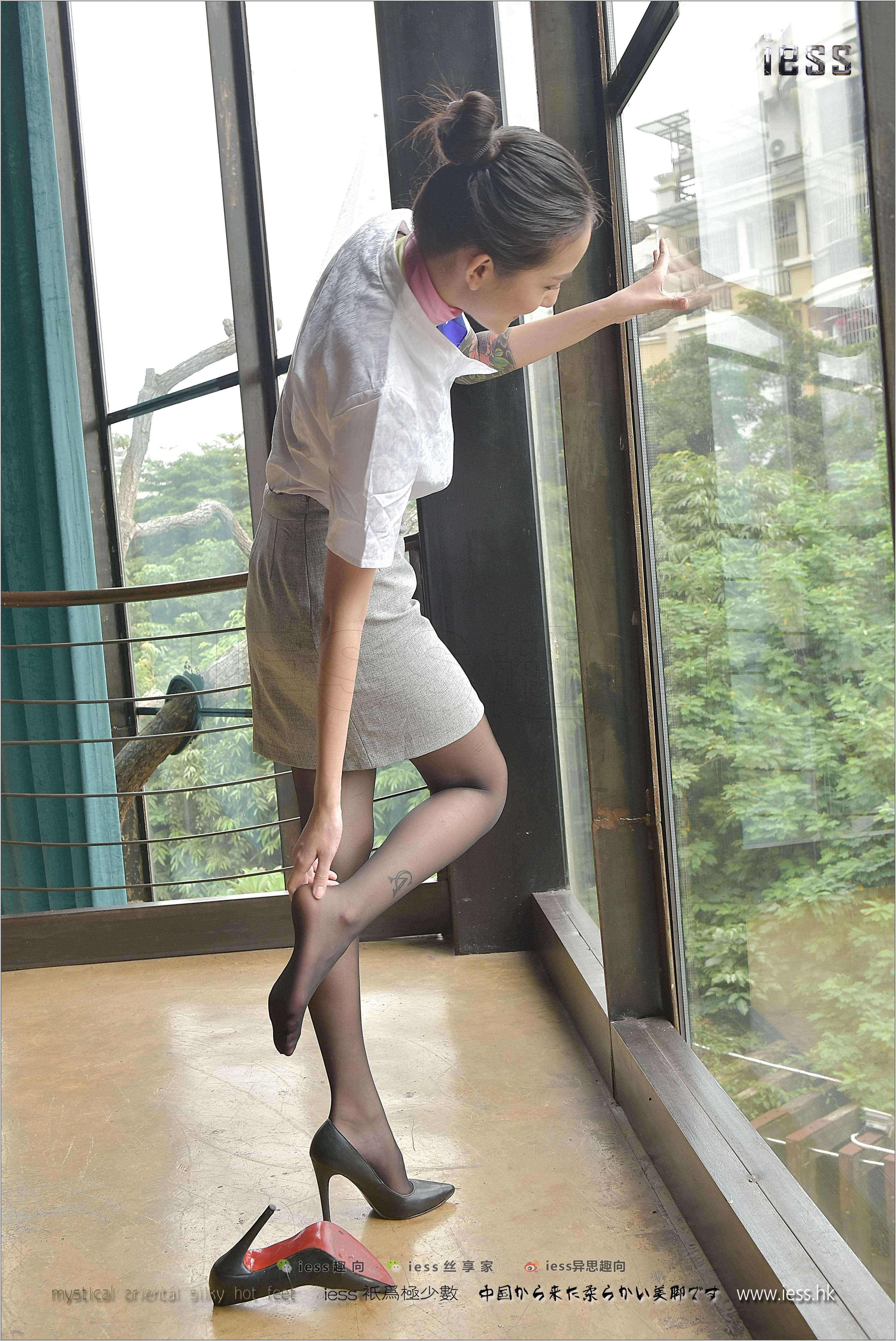 China Beauty Legs and feet 240