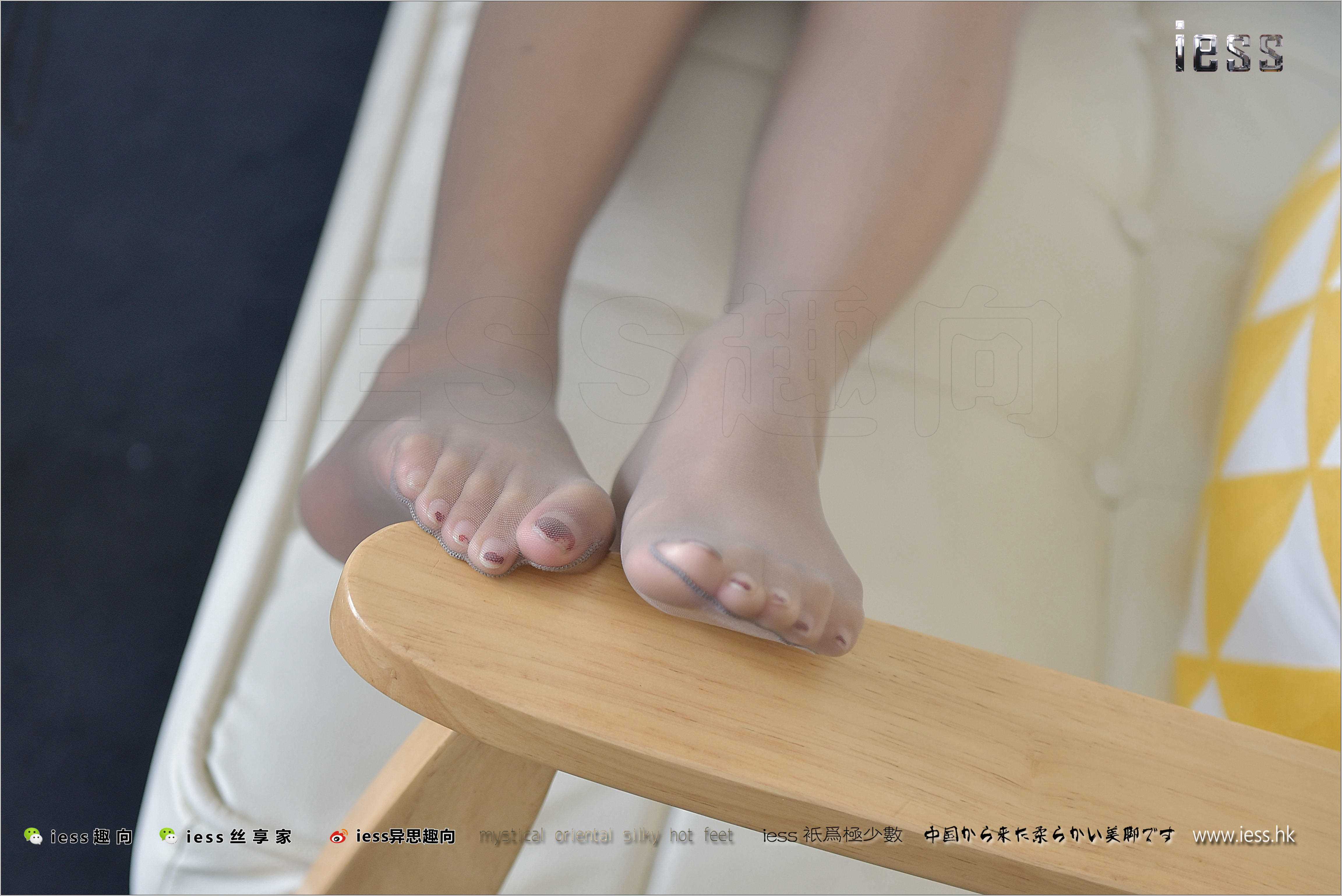 China Beauty Legs and feet 250