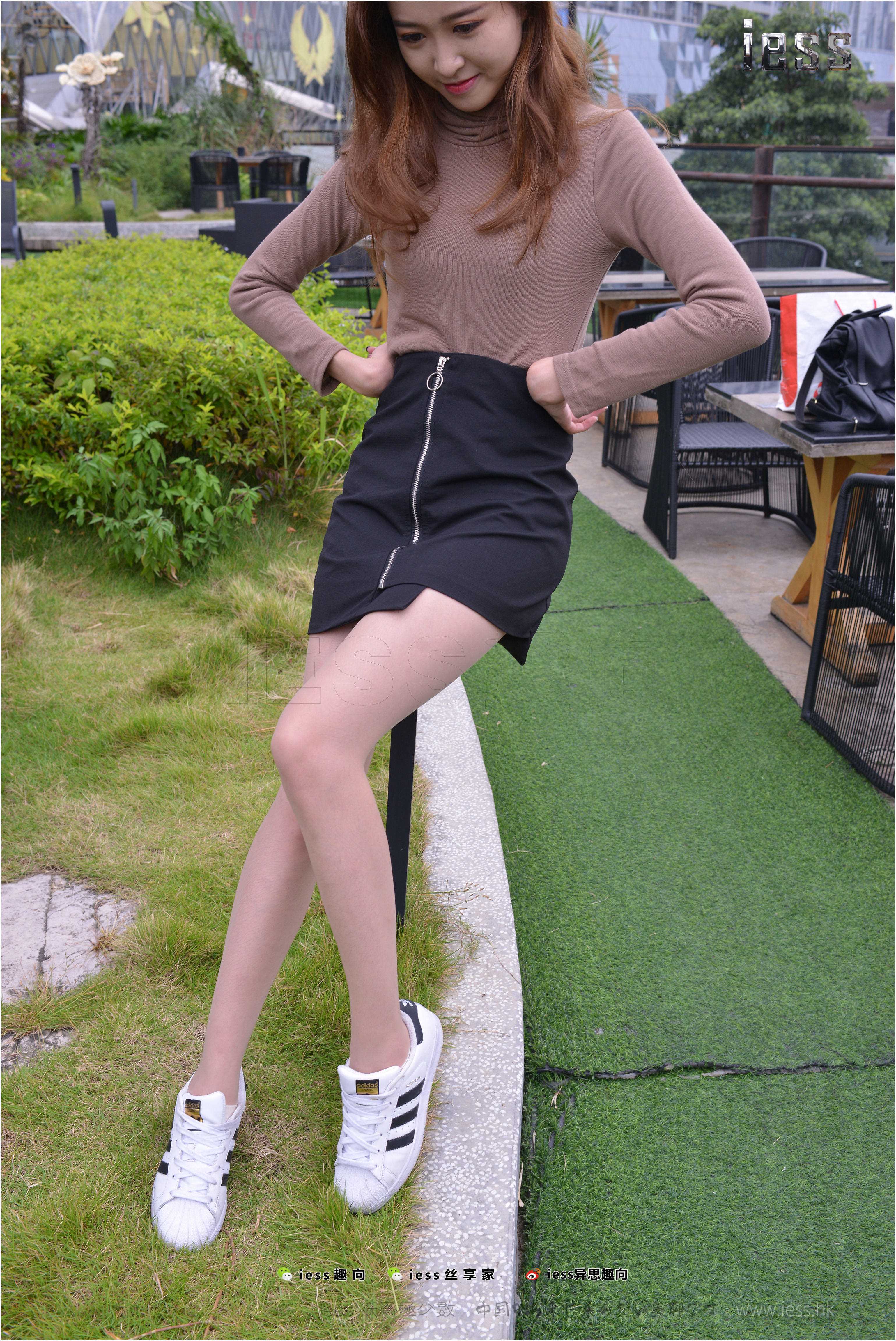 China Beauty Legs and feet 272