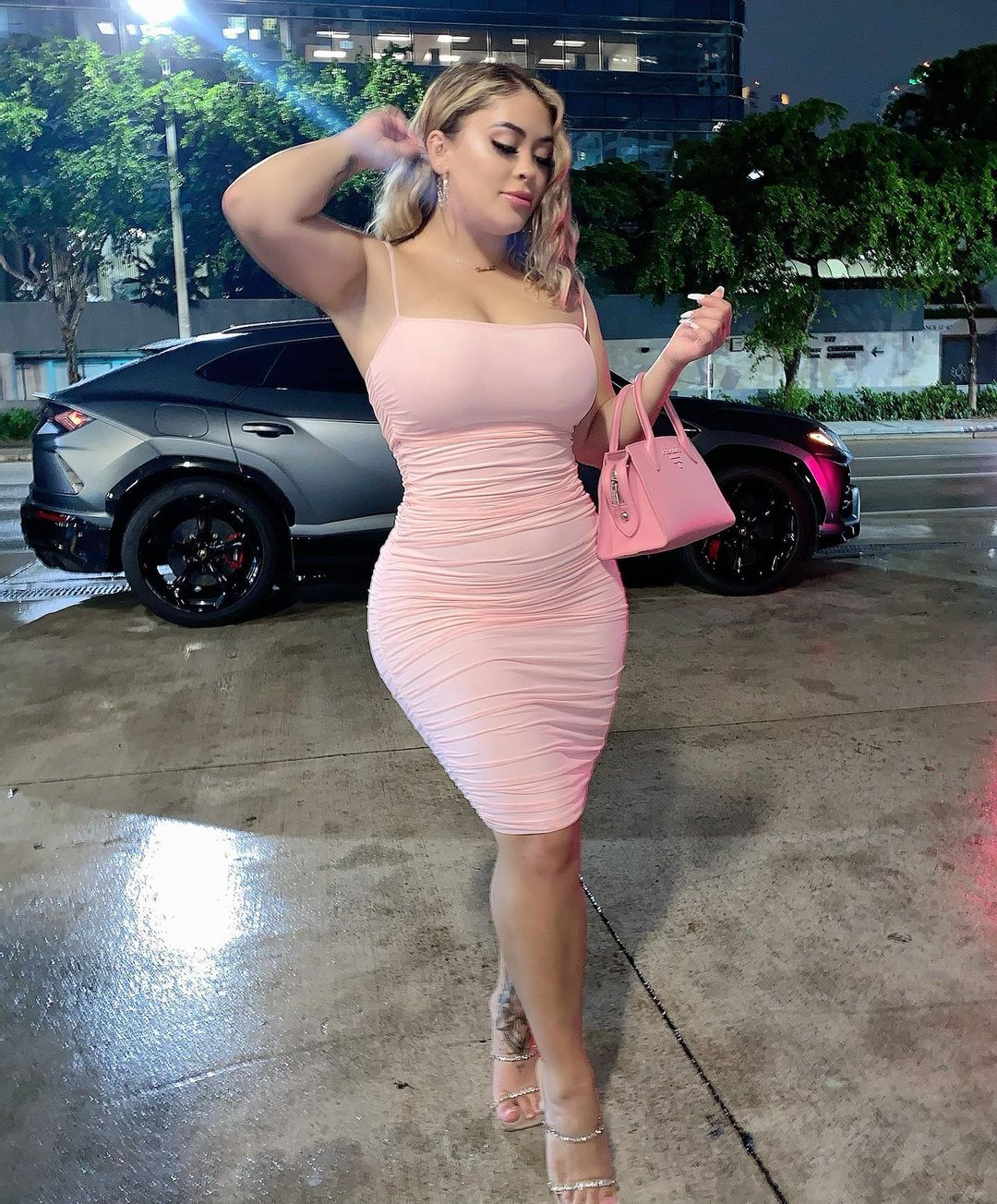 Busty webslut Dakota