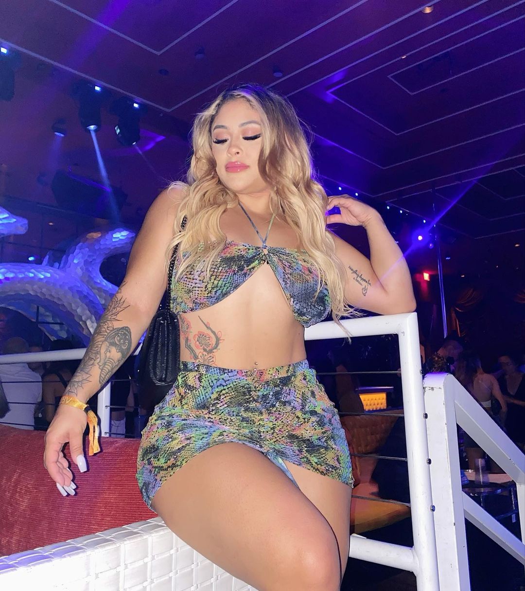 Busty webslut Dakota