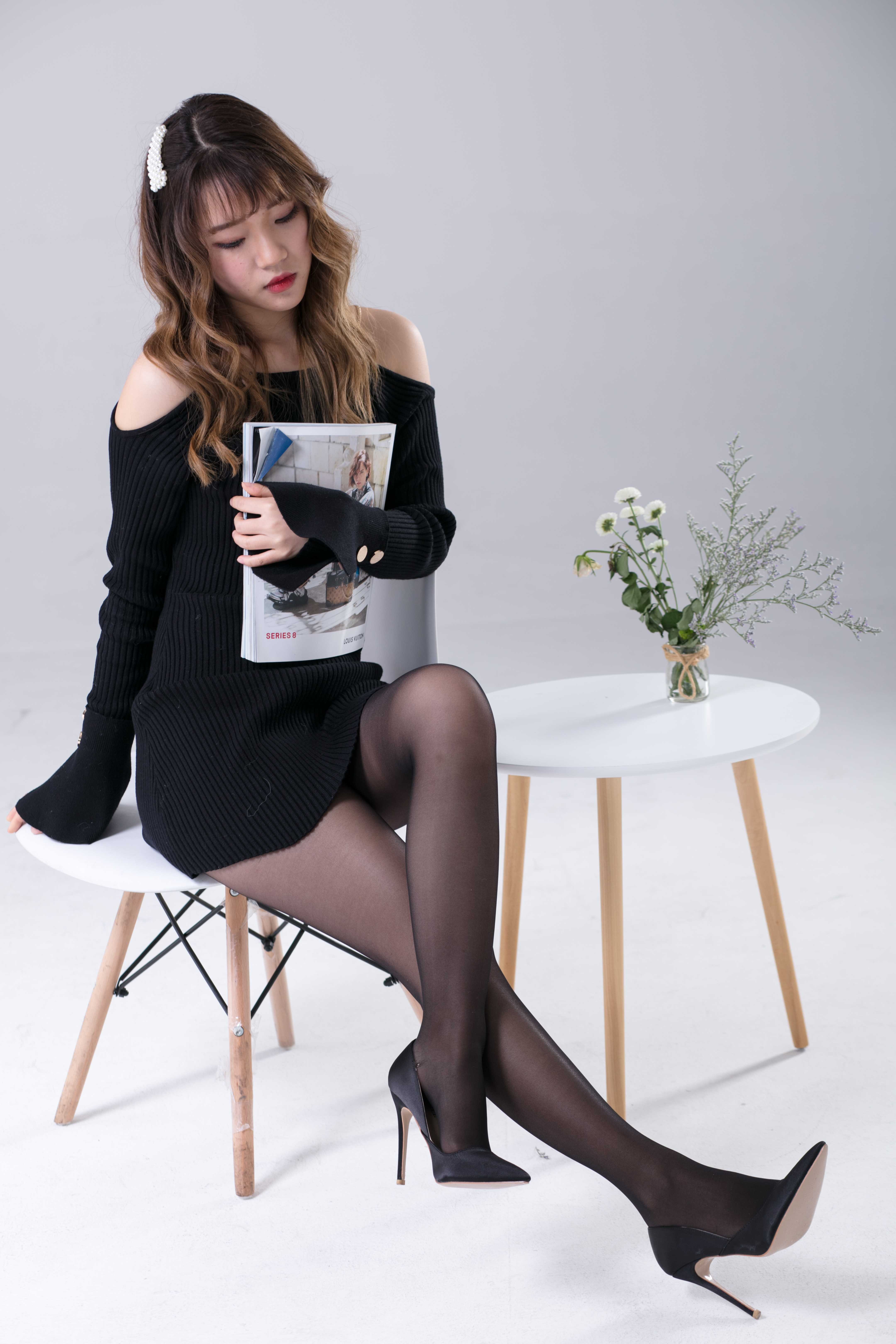 China Beauty Legs and feet 301