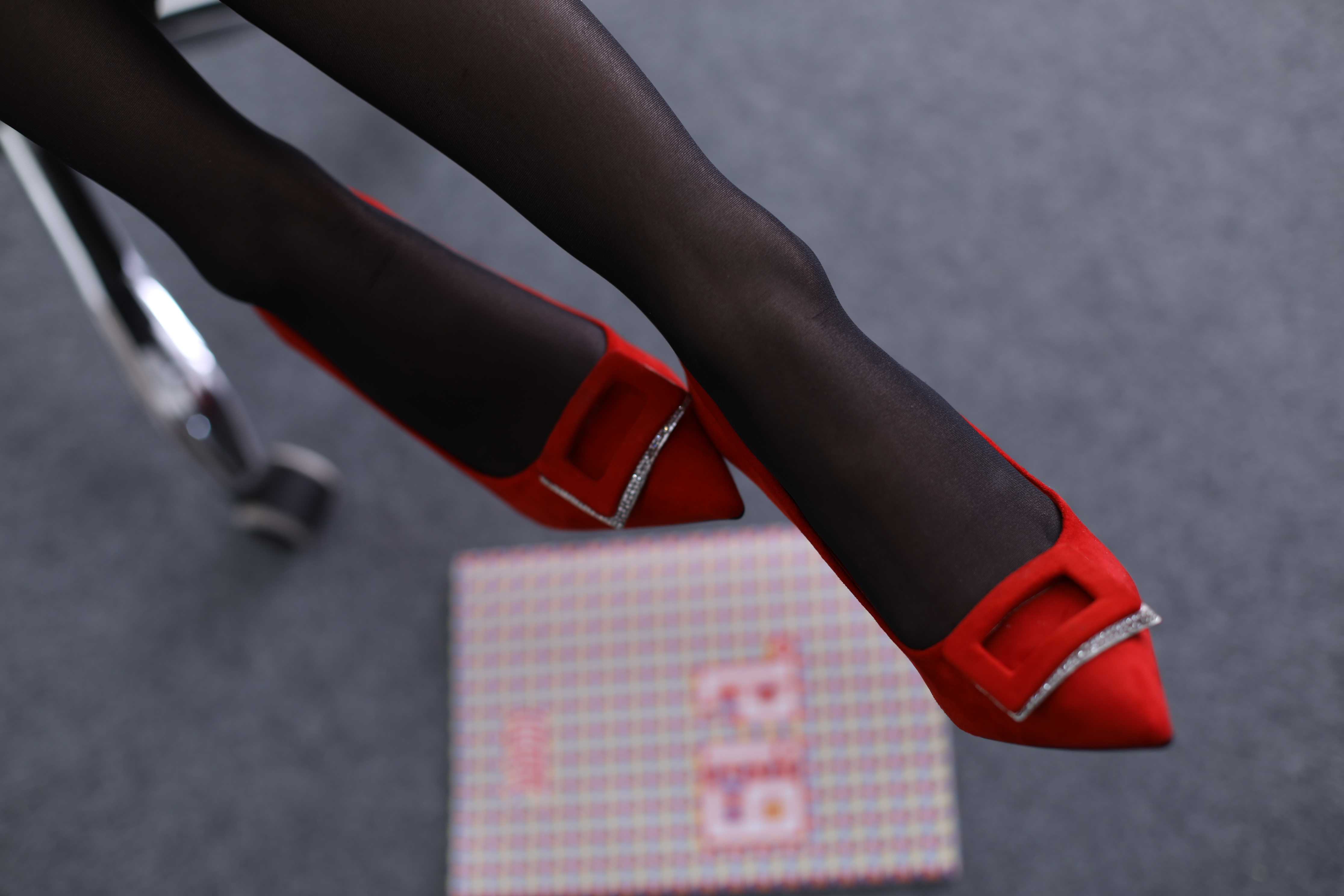 China Beauty Legs and feet 309