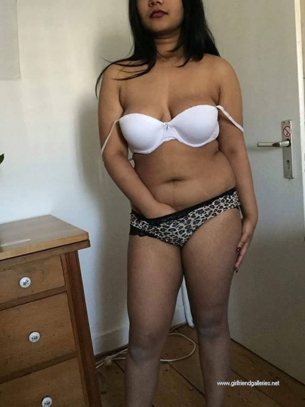 Indian bhabhi nude pics