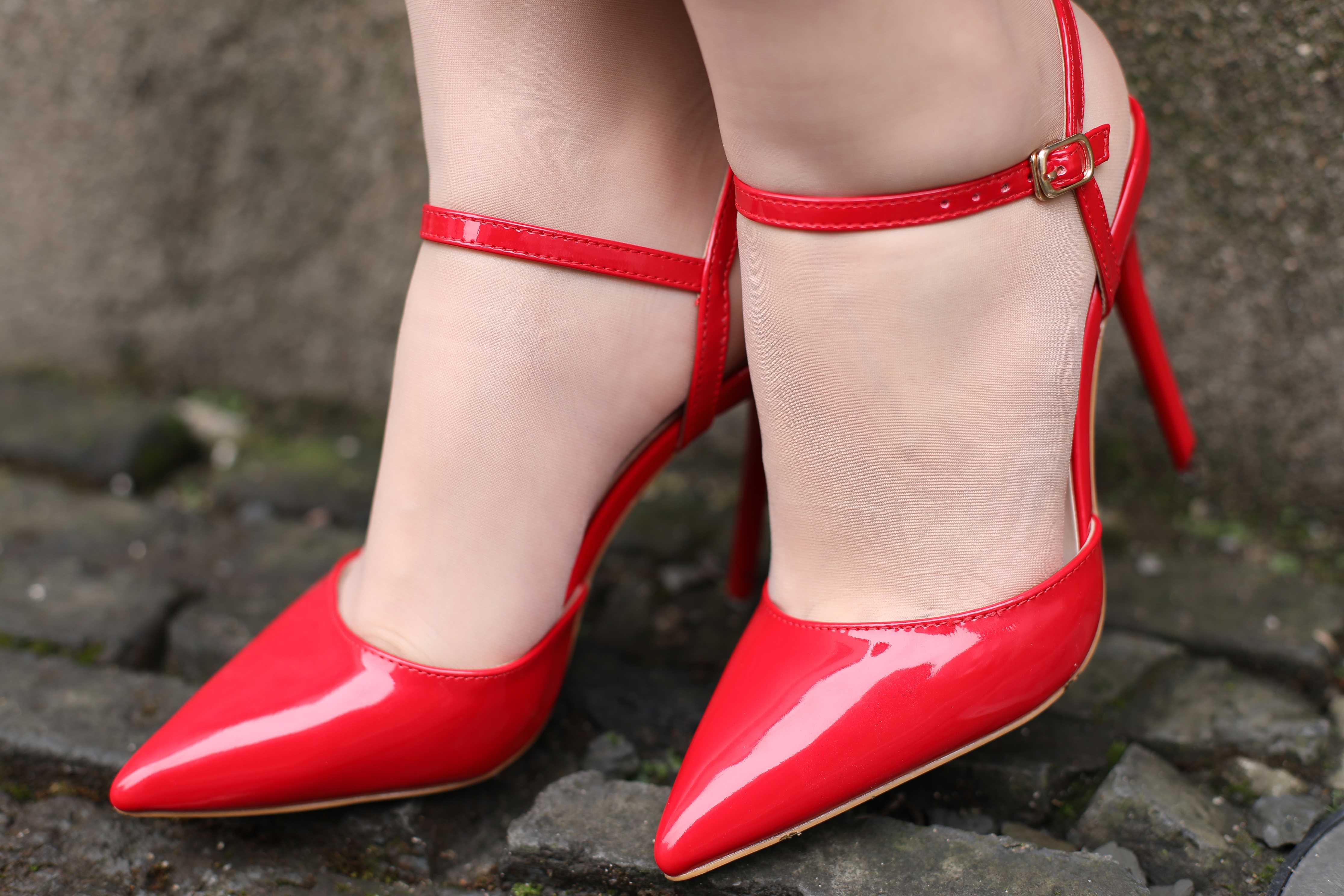 China Beauty Legs and feet 321